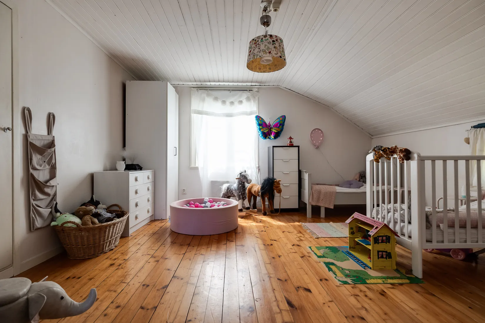 Villa, Vinögatan 22, Hampetorp ( Vid hamnen), Örebro