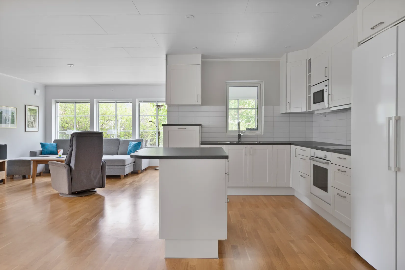 Villa, Radhus, Halladalsvägen 16B, Gamla Hulta, Ronneby