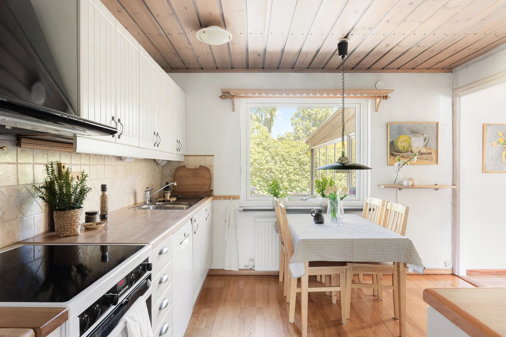 Villa, Castorvägen 24, Skälby, Järfälla