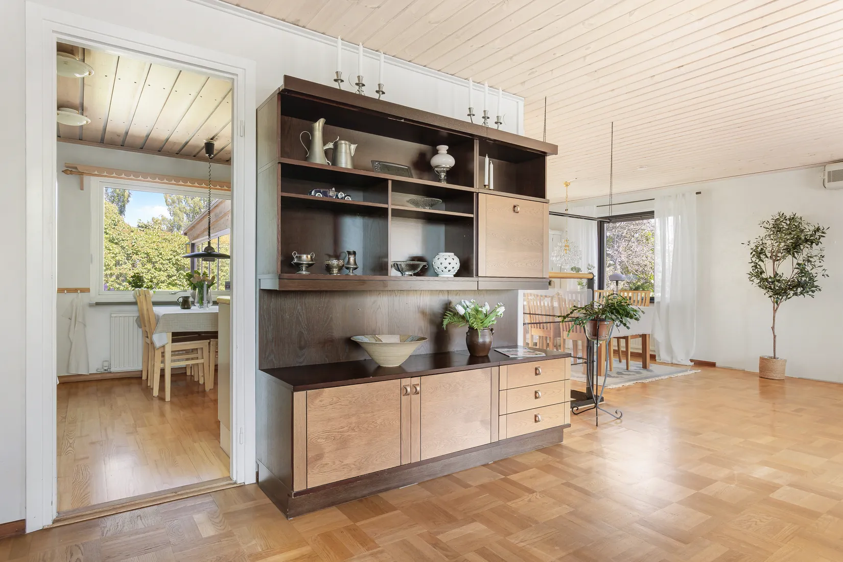 Villa, Castorvägen 24, Skälby, Järfälla