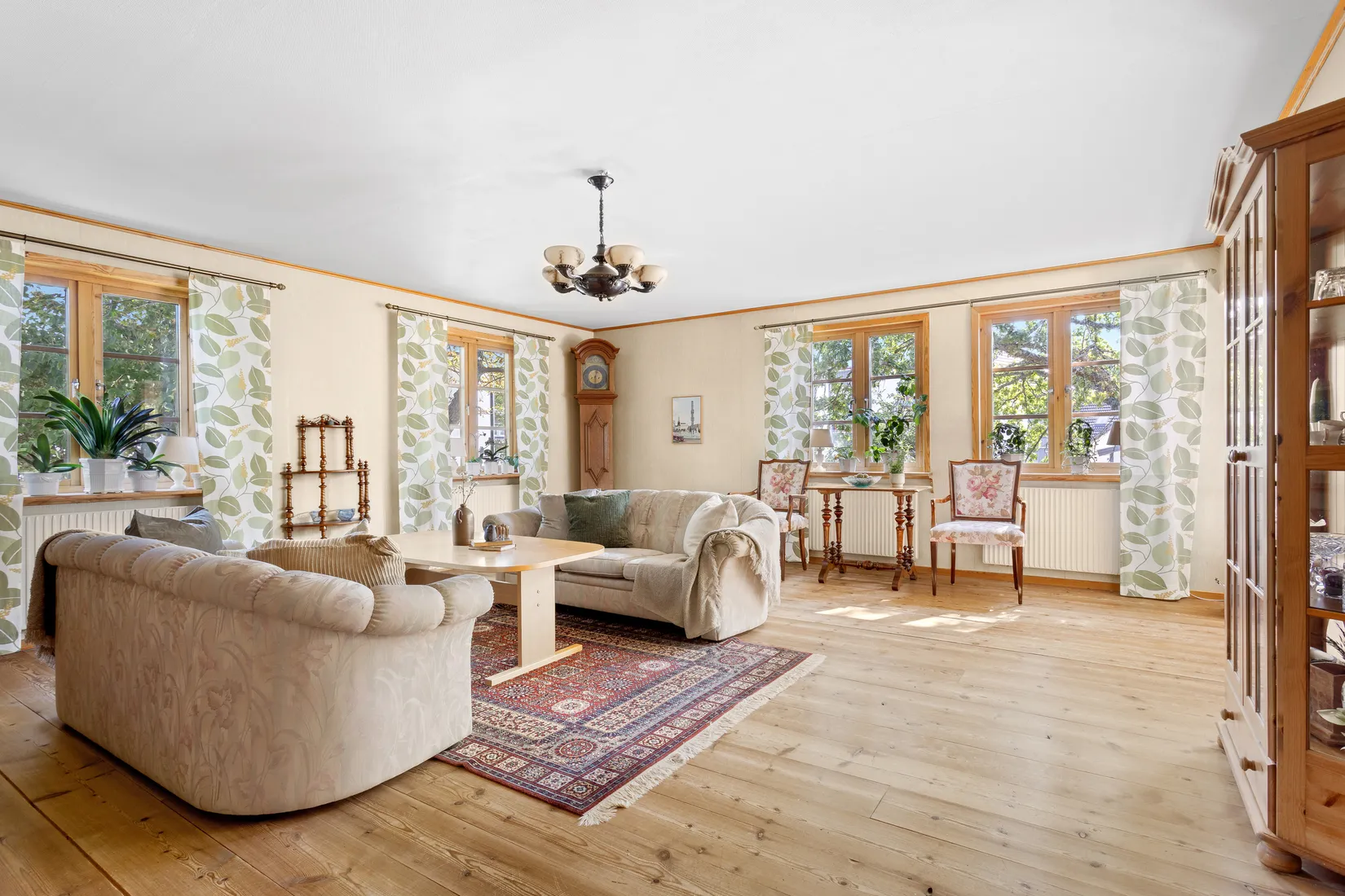 Villa, Bifrostvägen 5, Skälby, Järfälla