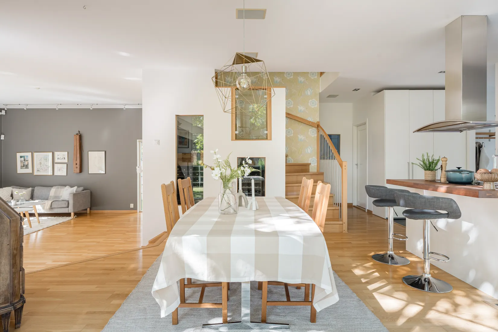 Villa, Krokivägen 1, Viksjö Hummelmora, Järfälla