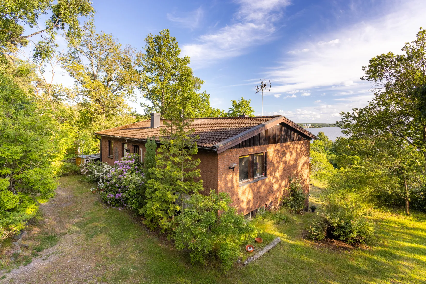 Villa, Gyllenstiernas väg 3, Stäket, Järfälla