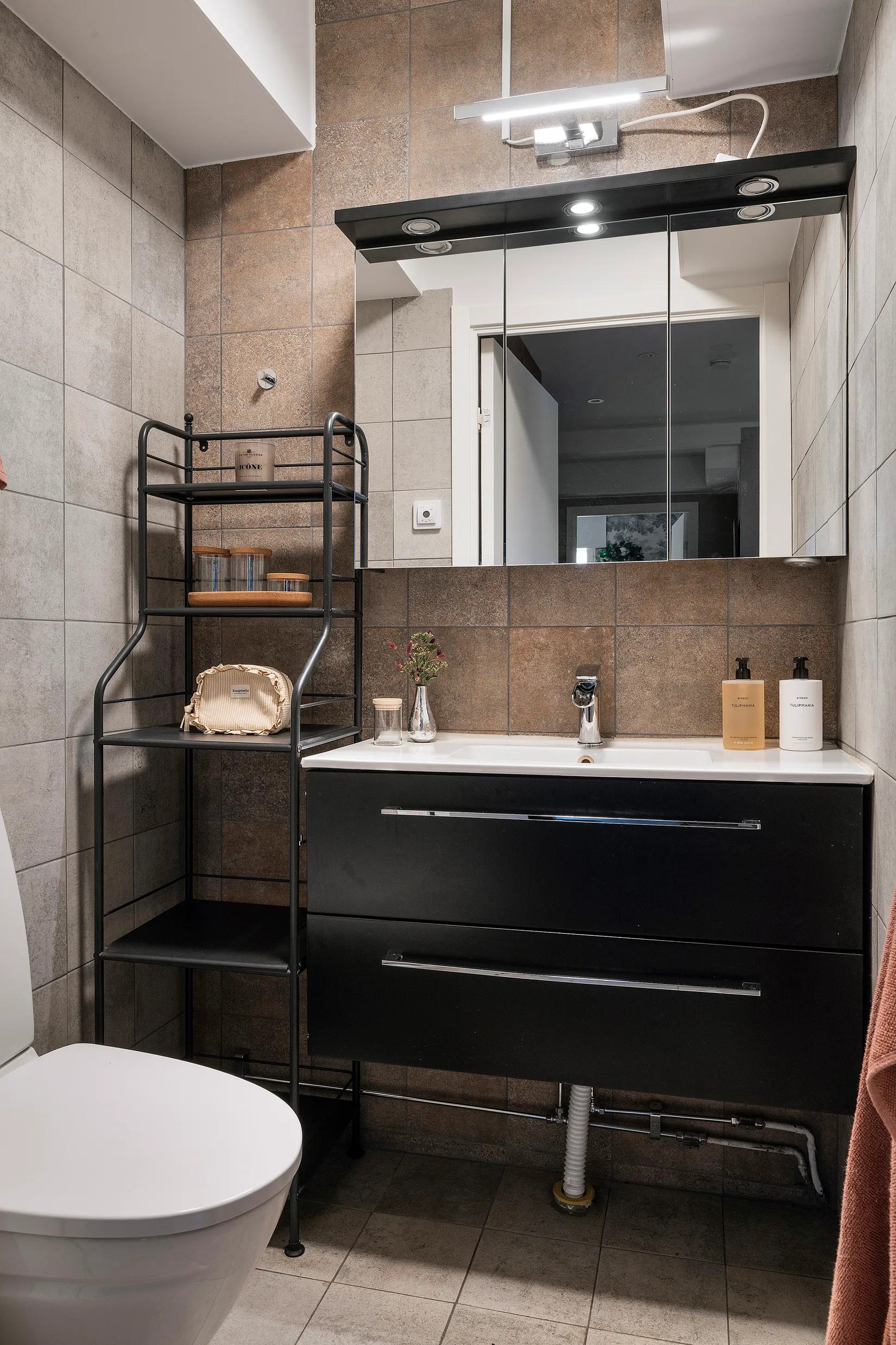 Bostadsrätt, Åsögatan 107, Södermalm, Stockholm