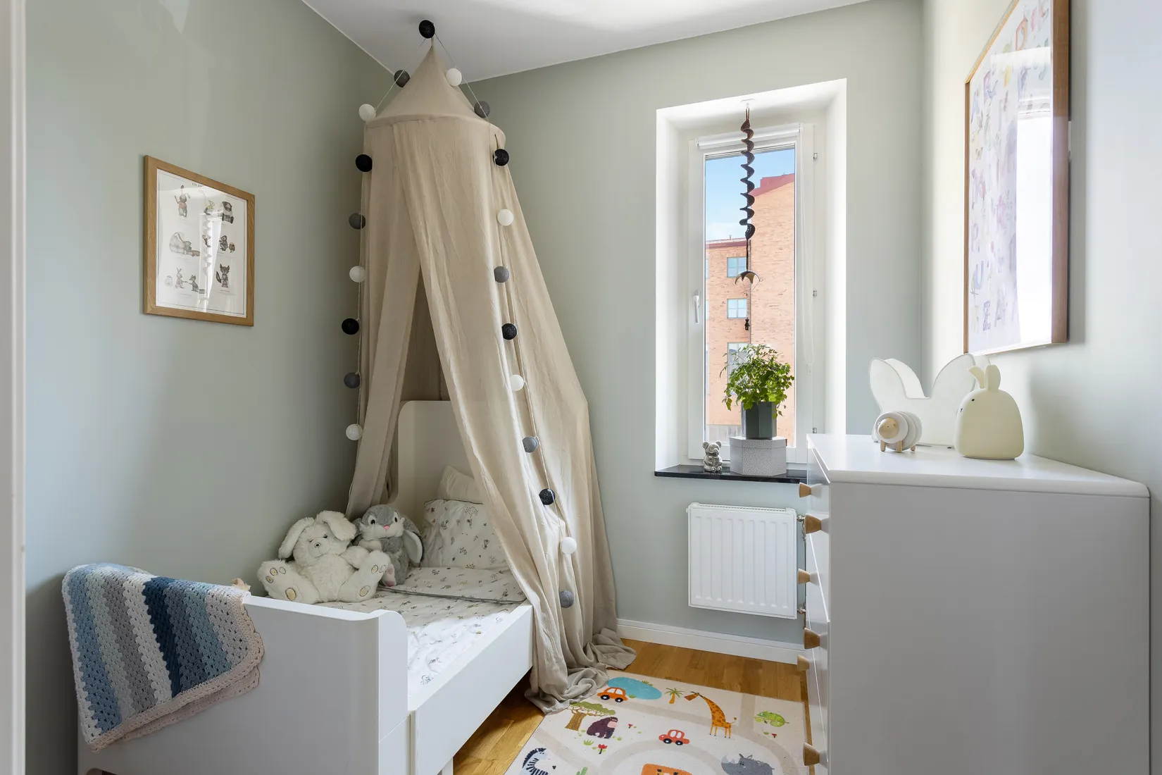 Bostadsrätt, Tomtebobarnens Gata 4, 3tr., Bromma / Mariehäll, Stockholm