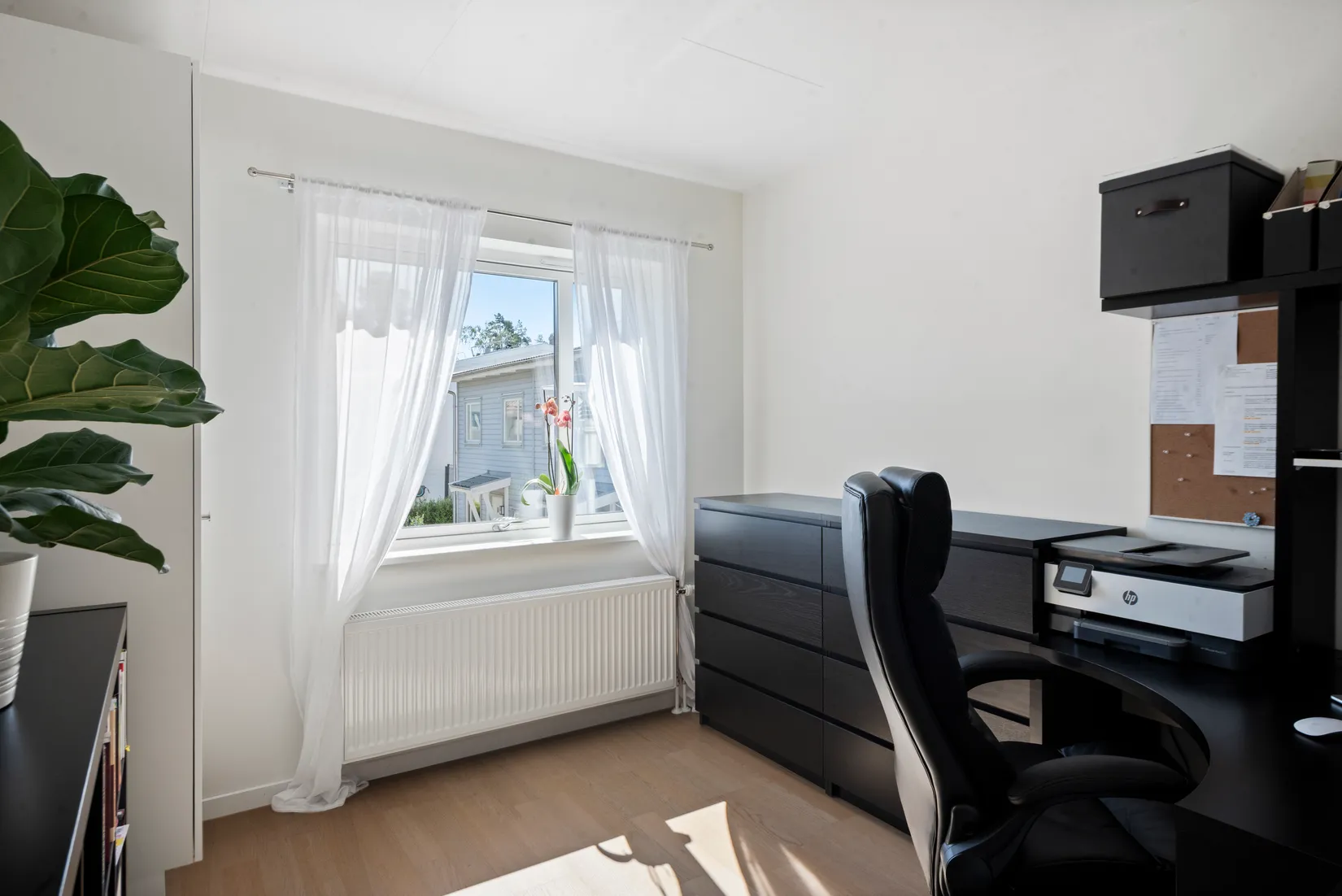 Radhus, Norra Atriumvägen 60, Kvisslingby, Österåker
