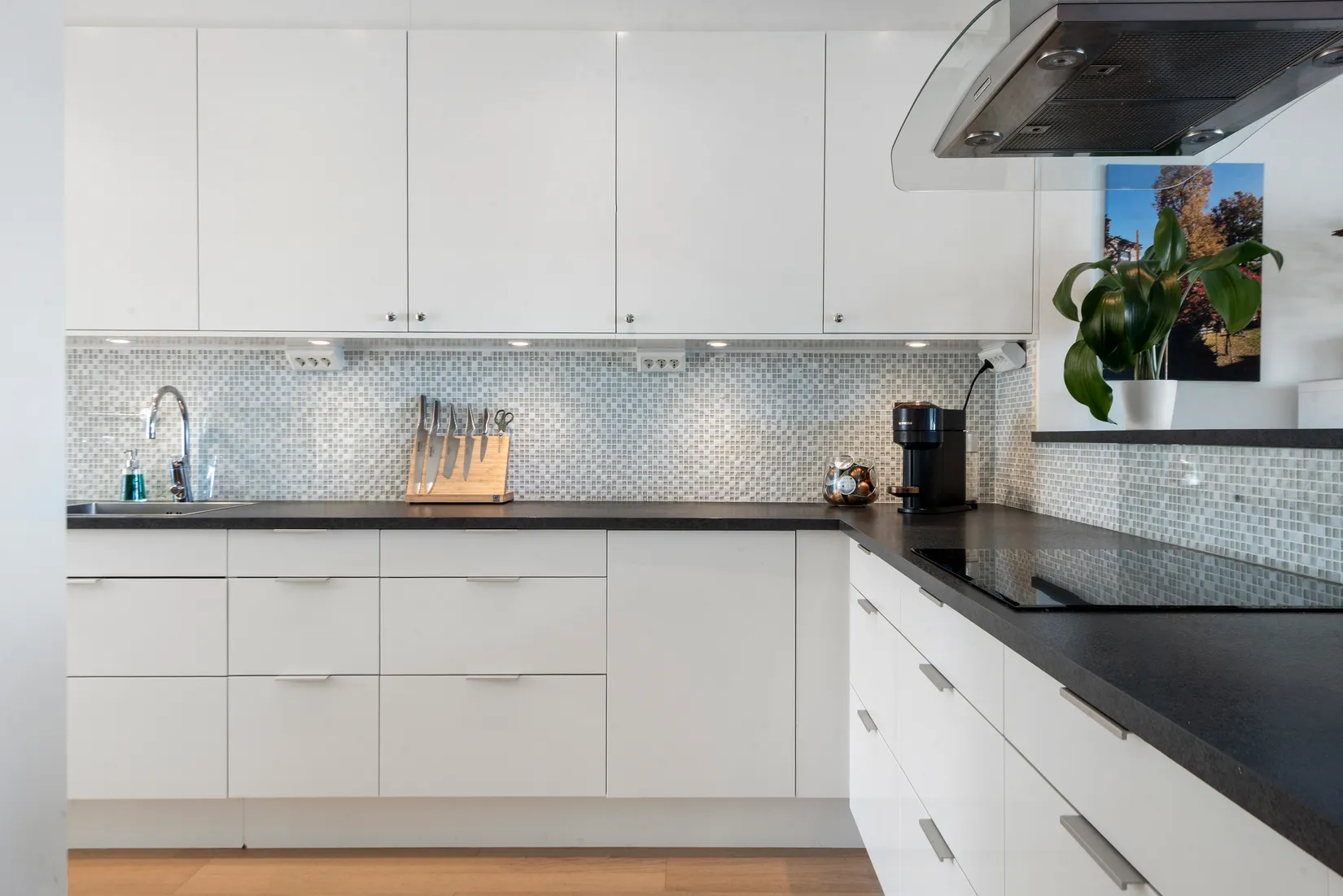 Radhus, Norra Atriumvägen 60, Kvisslingby, Österåker