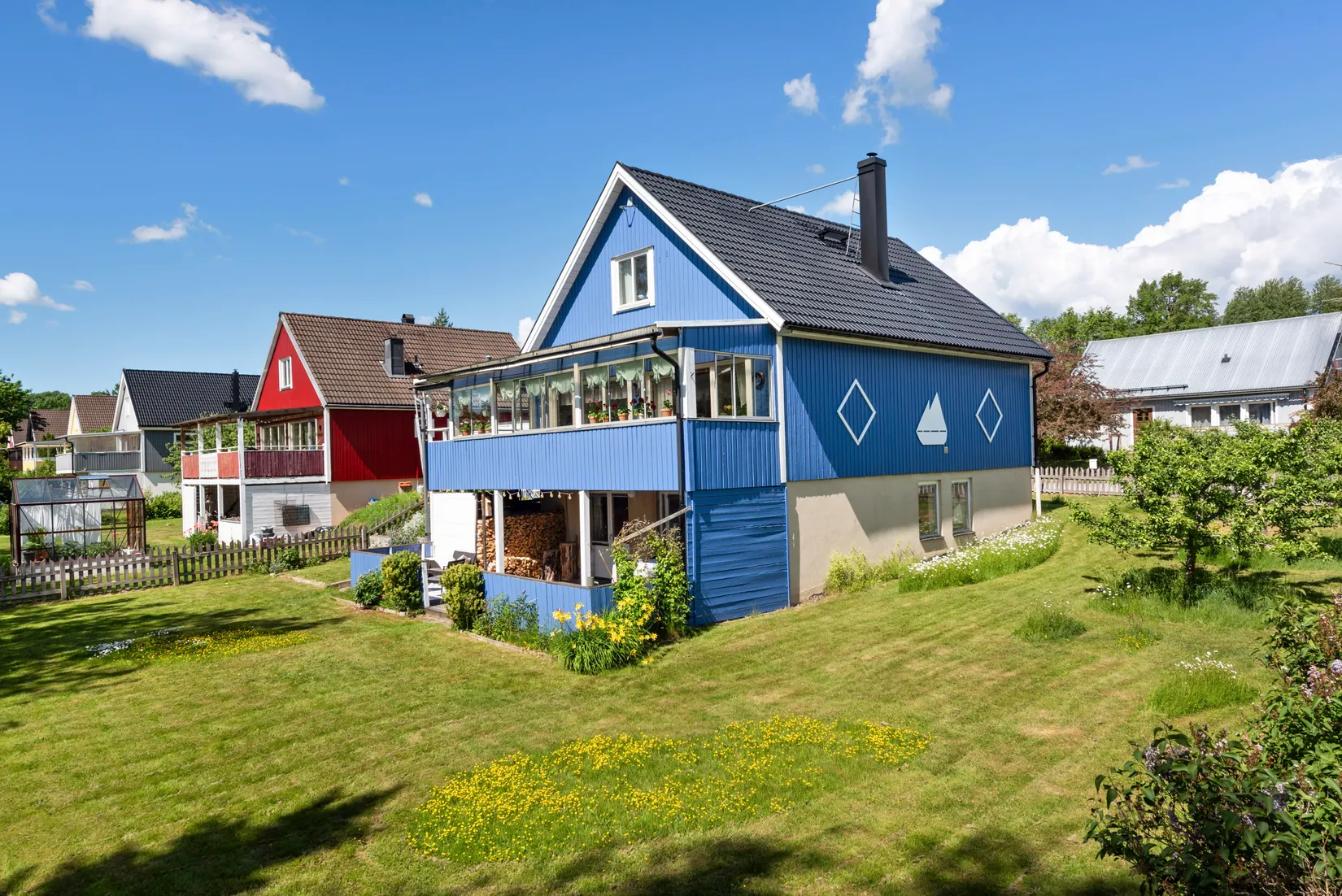 Villa, Lötenvägen 1, Edsbro, Norrtälje
