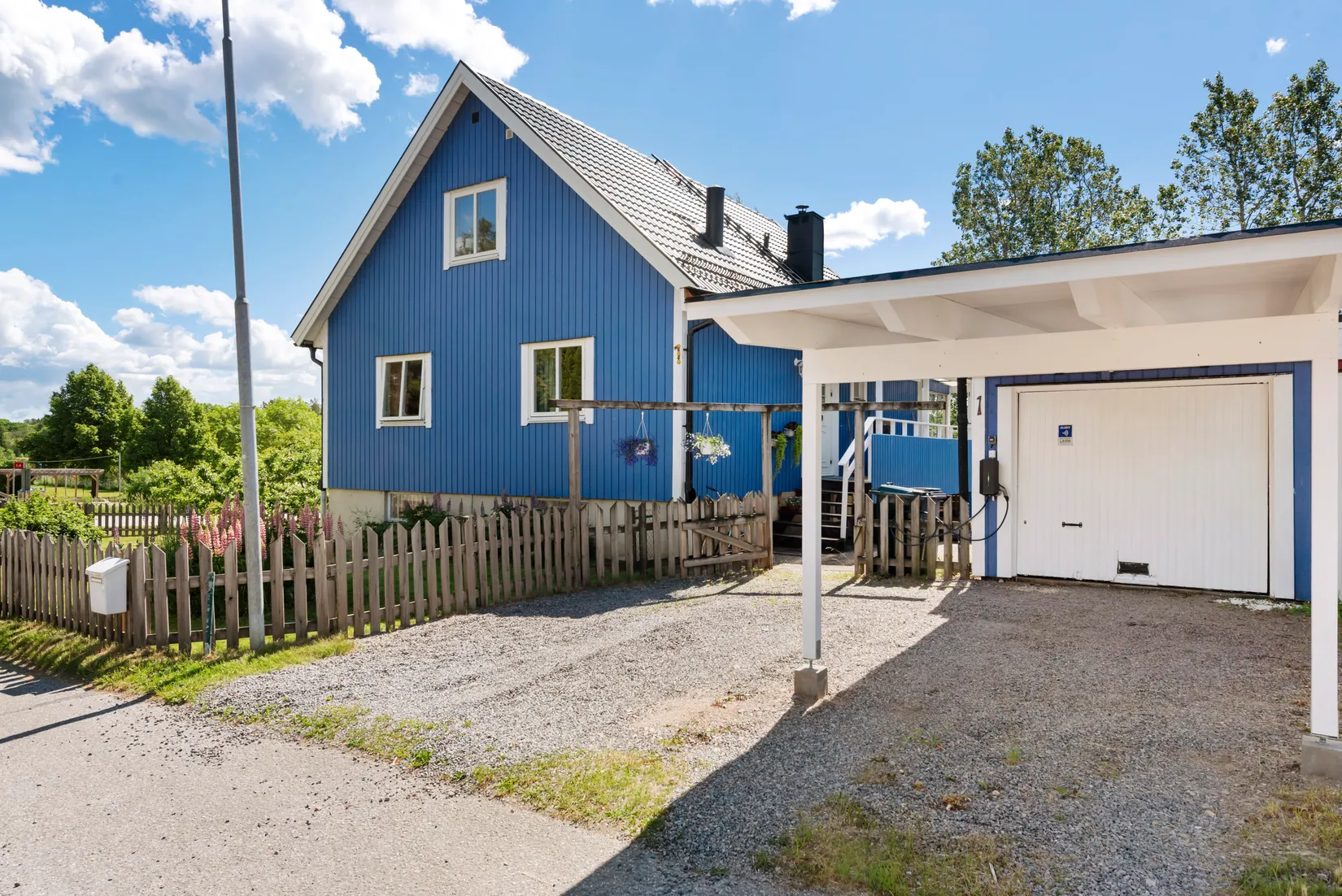 Villa, Lötenvägen 1, Edsbro, Norrtälje