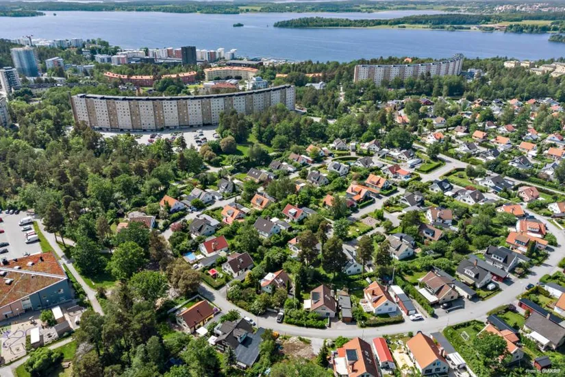 Tomt, Stålringen 25, Järfälla