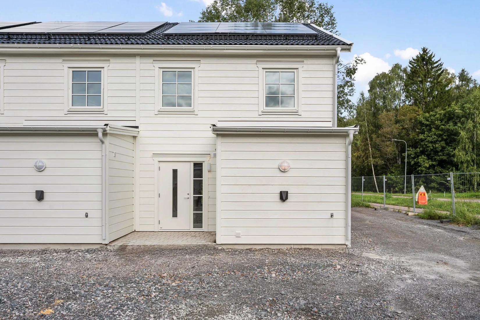 Radhus, Tolvmilavägen 95A, Hönsarvet, Borlänge