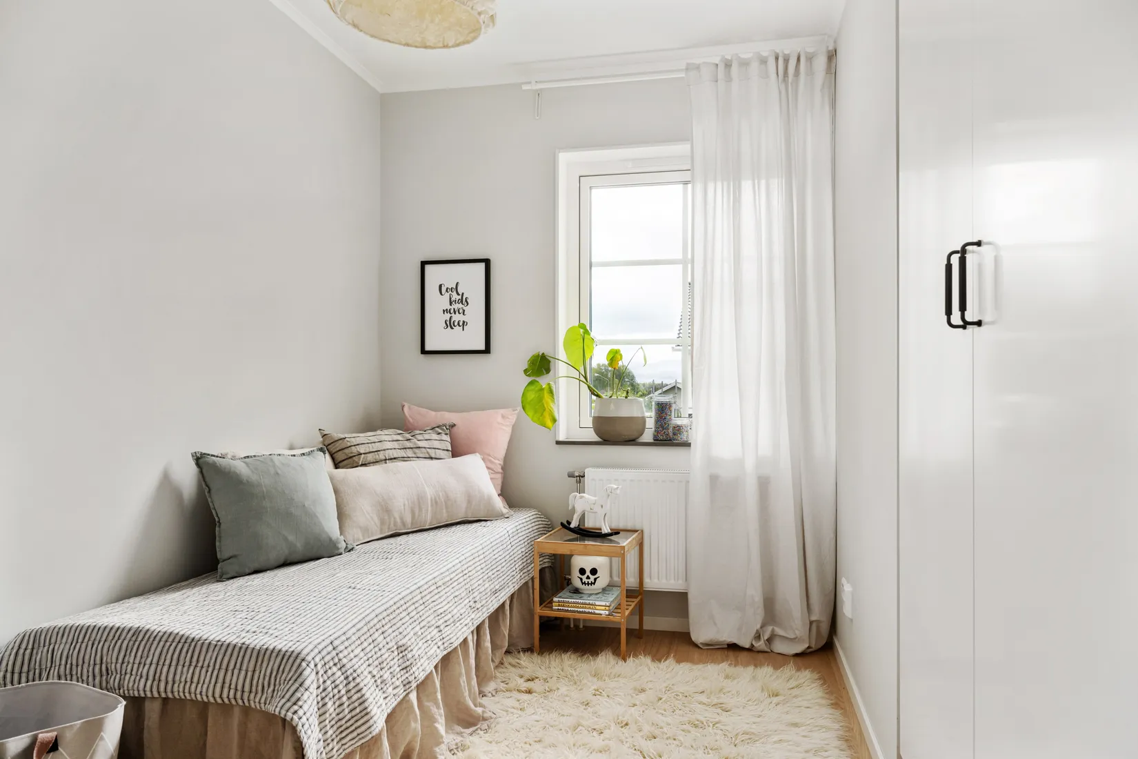 Radhus, Tolvmilavägen 95A, Hönsarvet, Borlänge