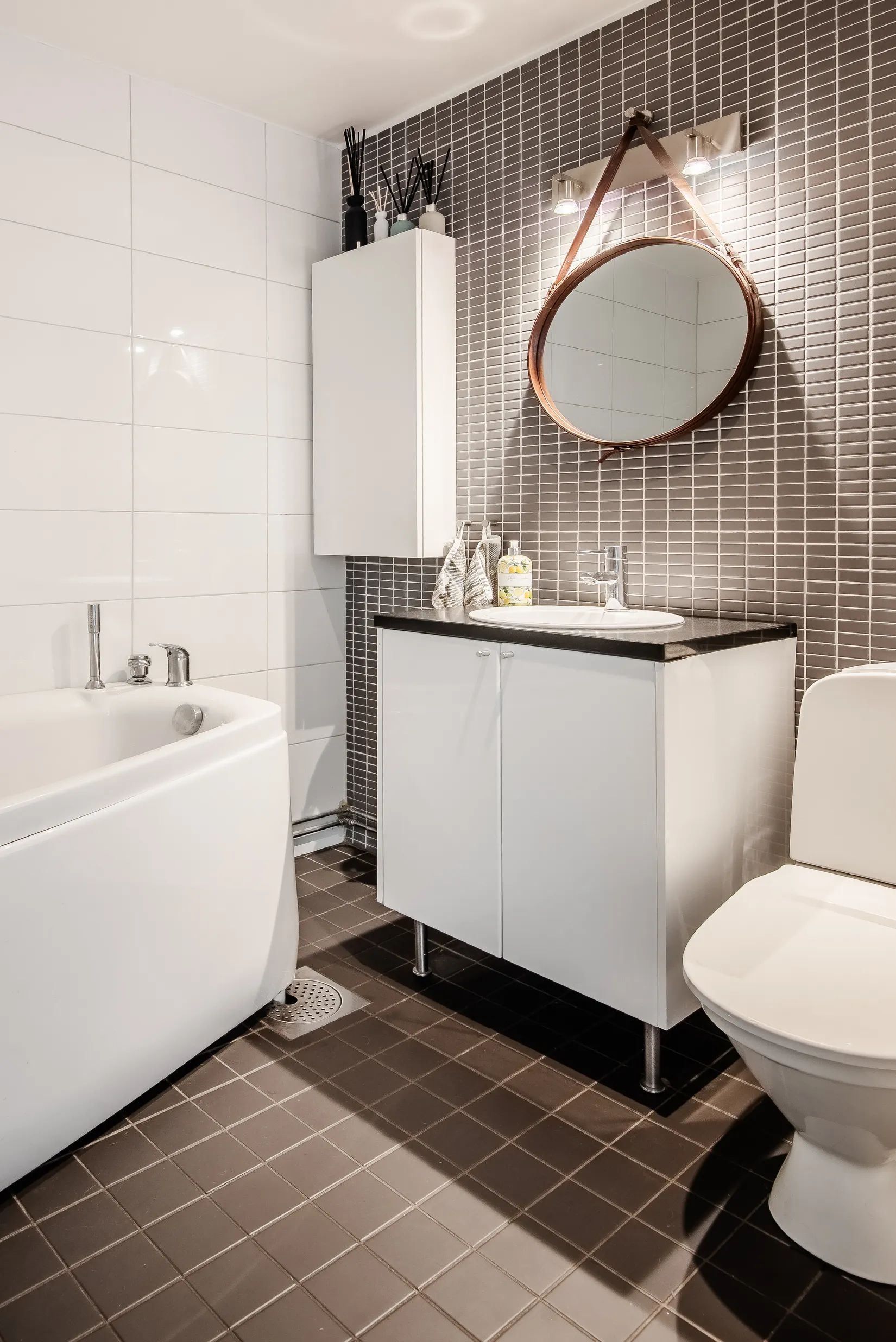 Villa, Radhus, Murkelvägen 80, Skånsta, Österåker