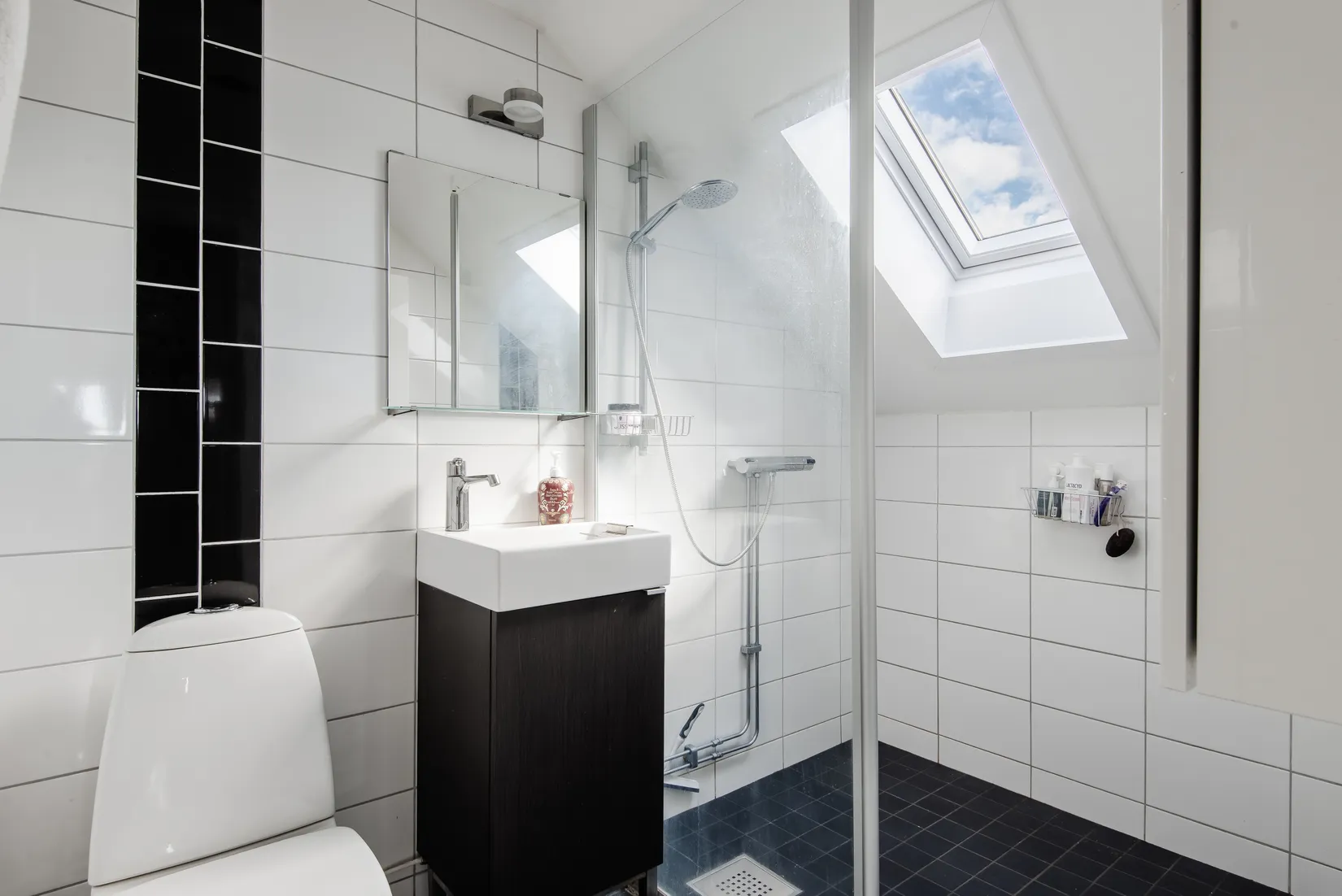 Villa, Radhus, Murkelvägen 80, Skånsta, Österåker