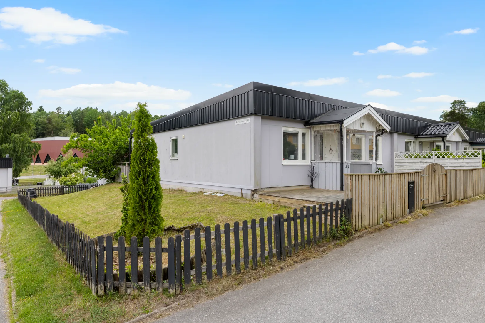 Radhus, Murarstigen 42, Salem