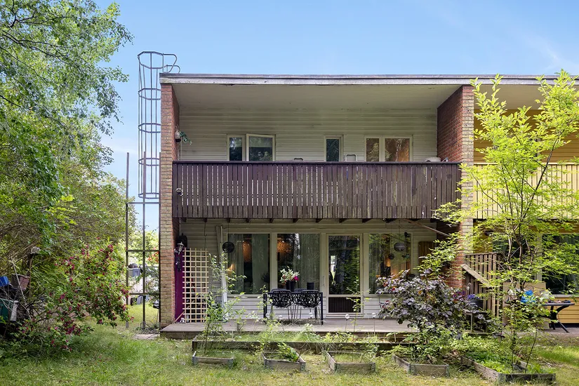 Radhus, Blåeldsvägen 131, Skälby, Järfälla