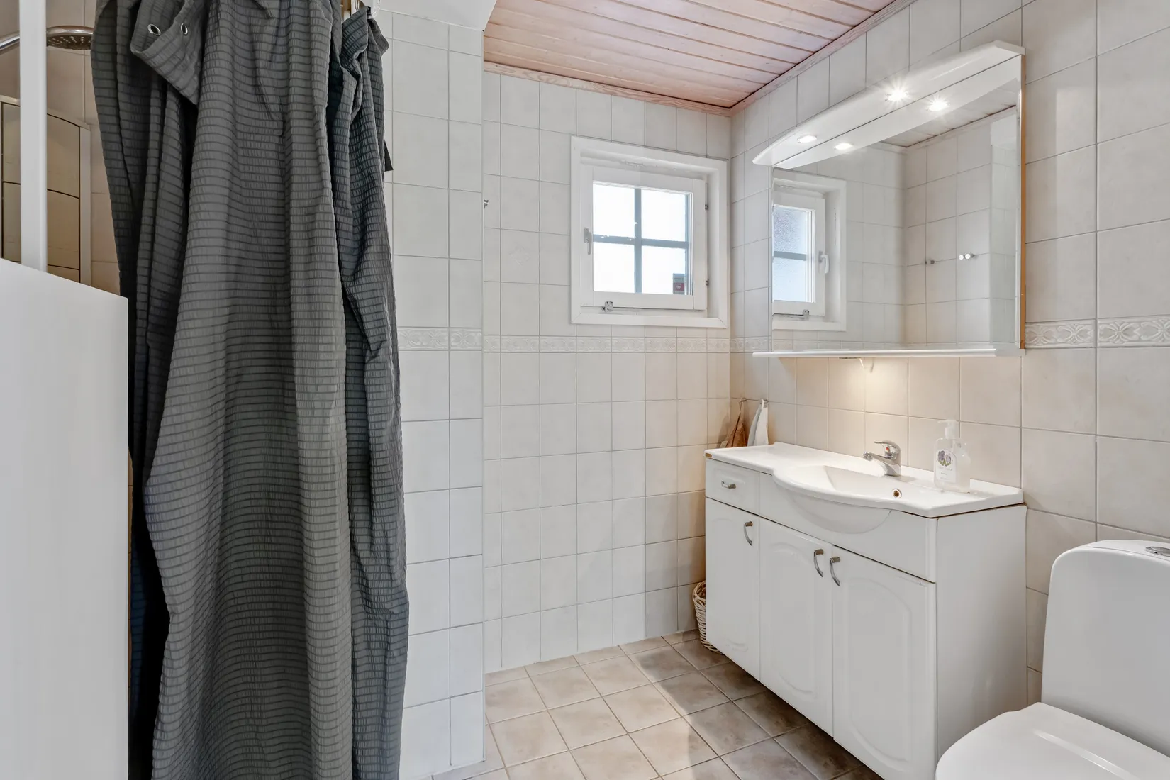 Villa, Björkvägen 29, Tumba, Botkyrka