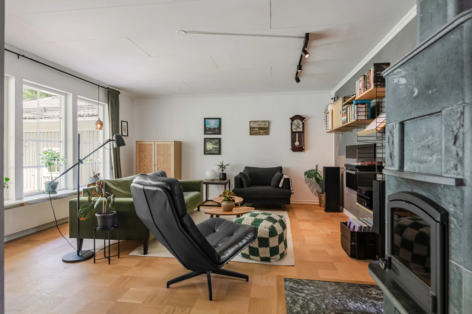 Villa, Burkarls väg 14, Skräddarbacken, Borlänge