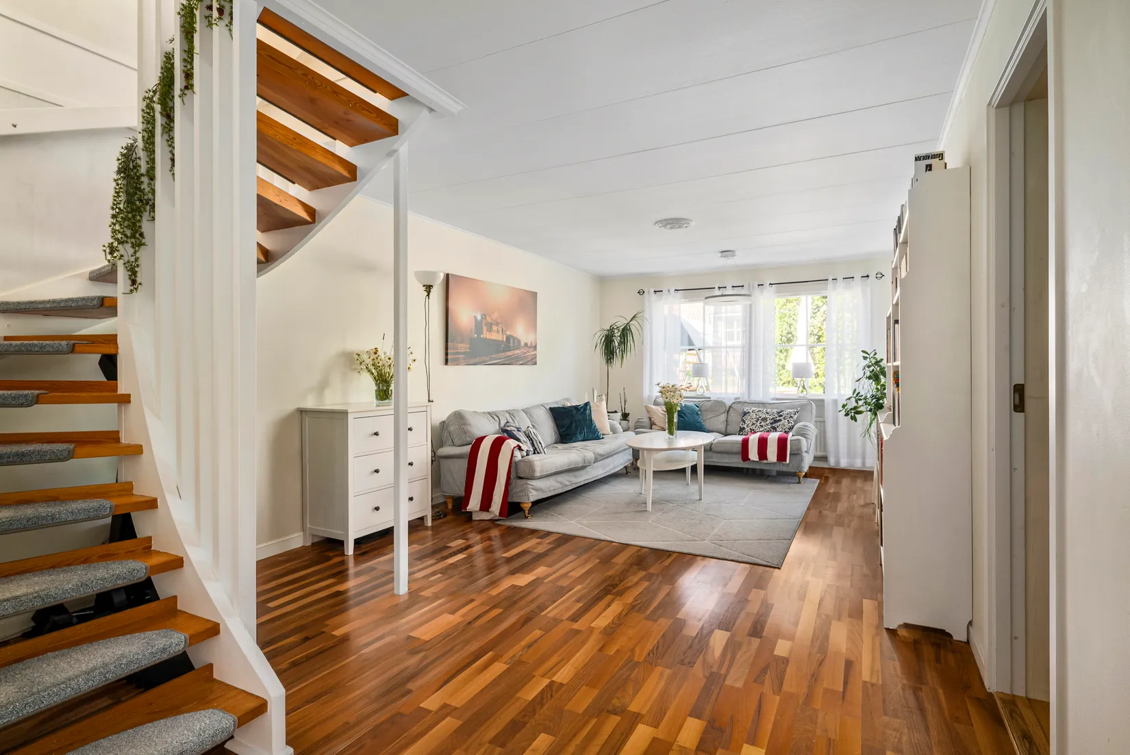 Villa, Radhus, Björnidegränd 249, Kälvesta, Stockholm
