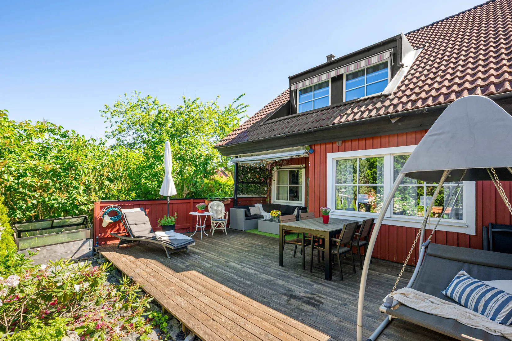 Villa, Radhus, Björnidegränd 249, Kälvesta, Stockholm