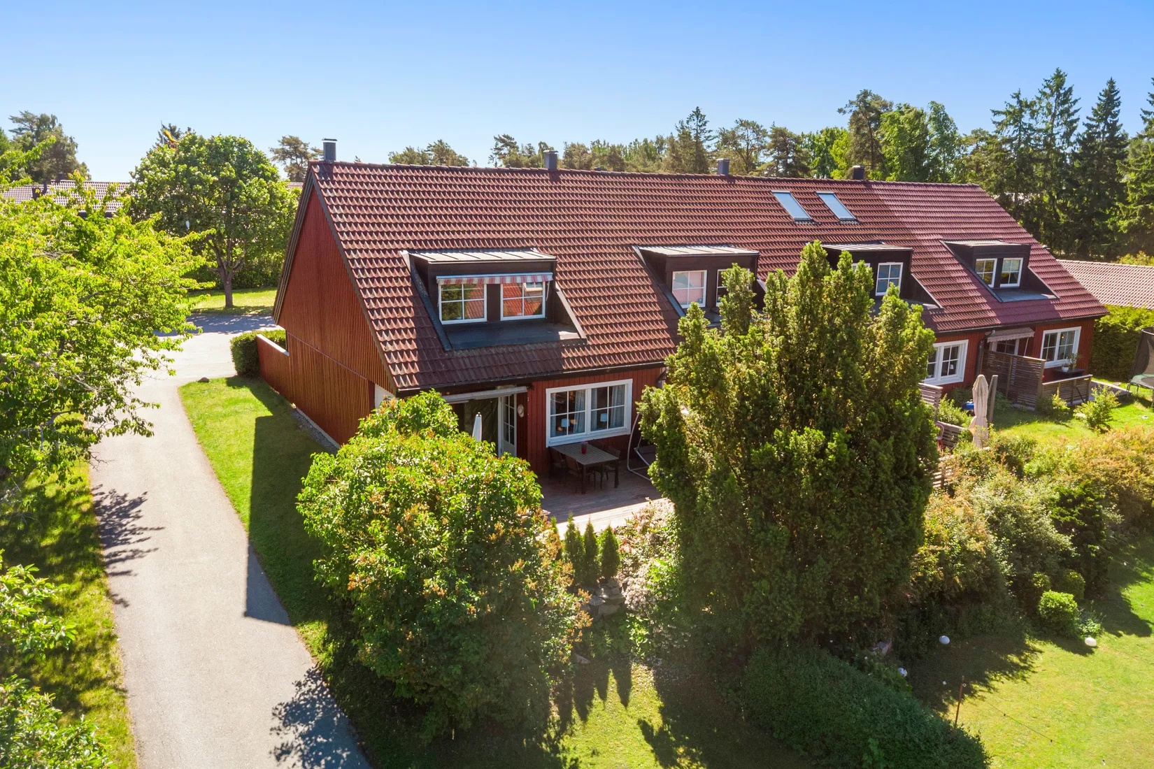 Villa, Radhus, Björnidegränd 249, Kälvesta, Stockholm