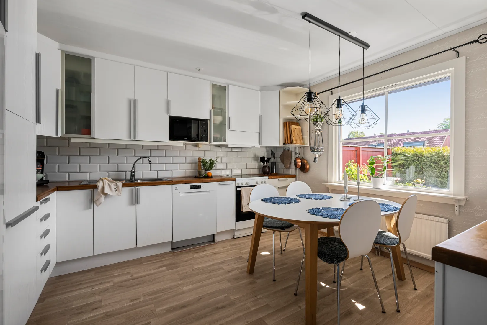 Villa, Radhus, Björnidegränd 249, Kälvesta, Stockholm