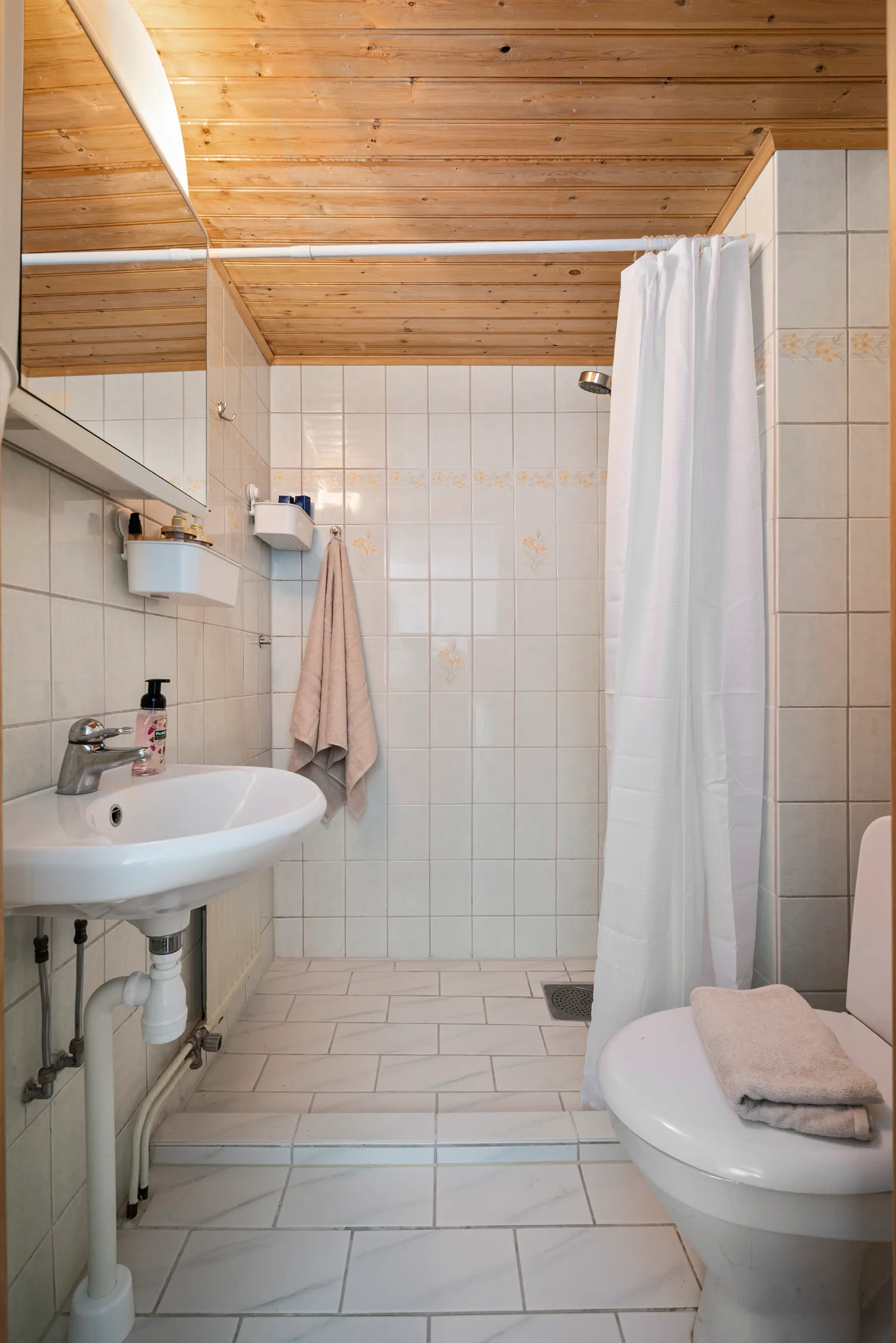 Villa, Radhus, Björnidegränd 249, Kälvesta, Stockholm