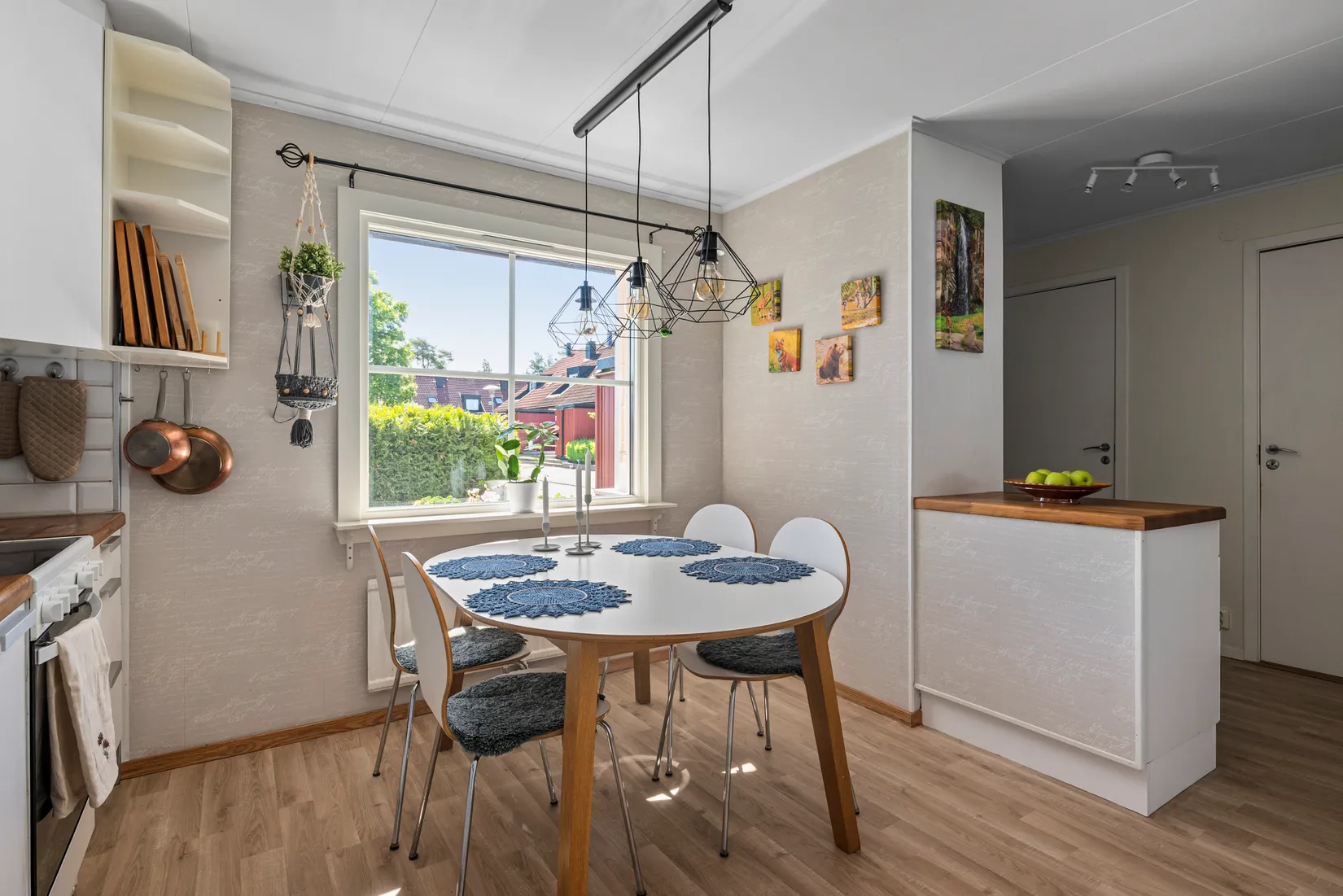 Villa, Radhus, Björnidegränd 249, Kälvesta, Stockholm