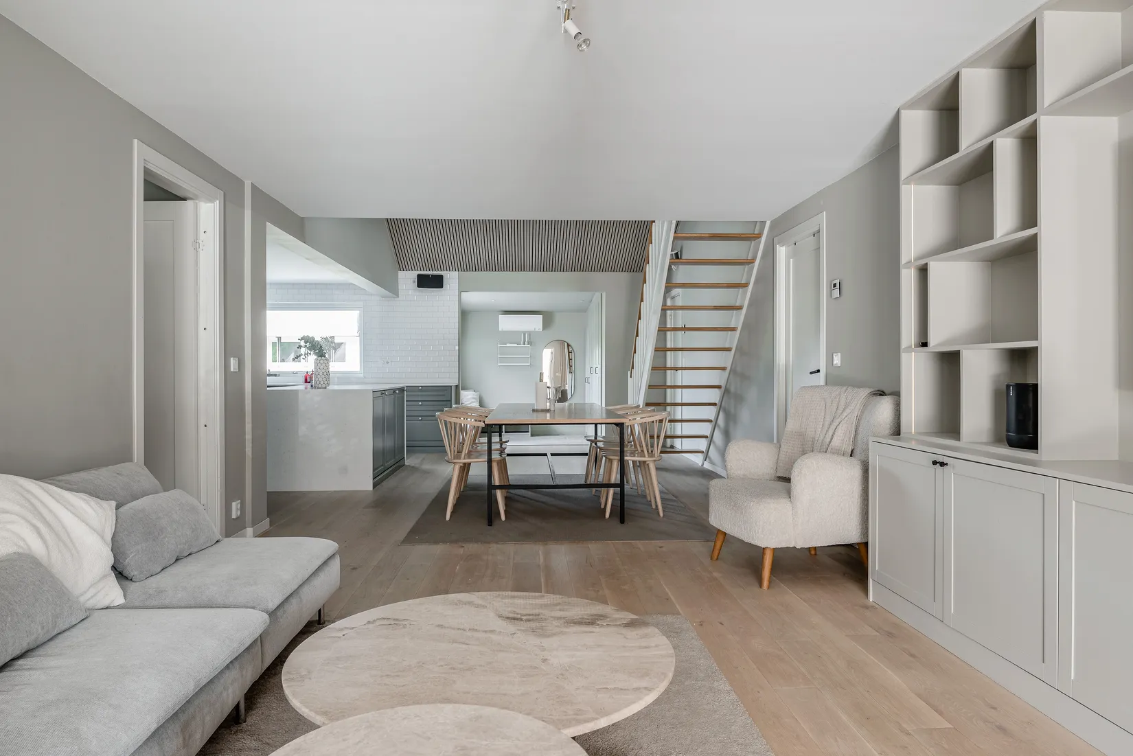 Villa, Radhus, Bergvägen 33, Rickeby, Vallentuna