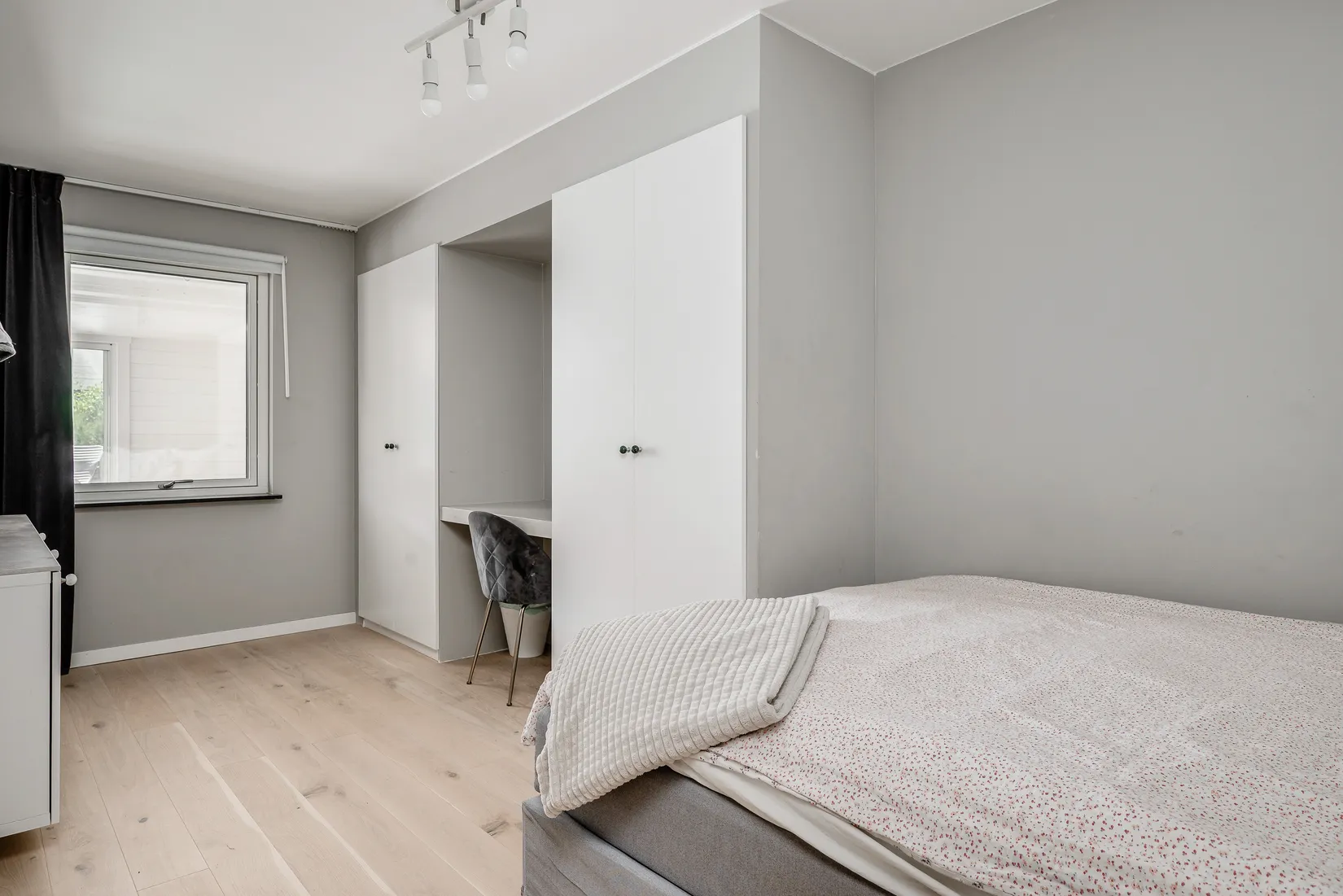 Villa, Radhus, Bergvägen 33, Rickeby, Vallentuna