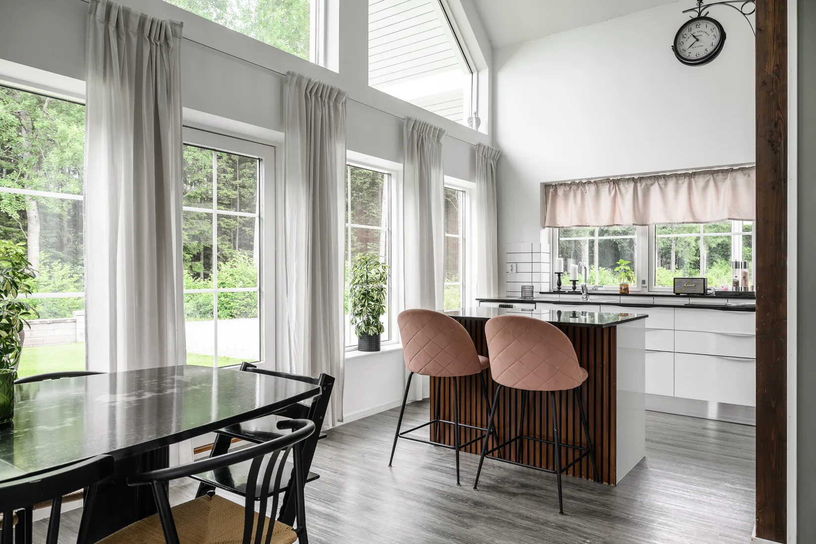 Villa, Vederslövs Nöbbele Vitadal 1, Växjö