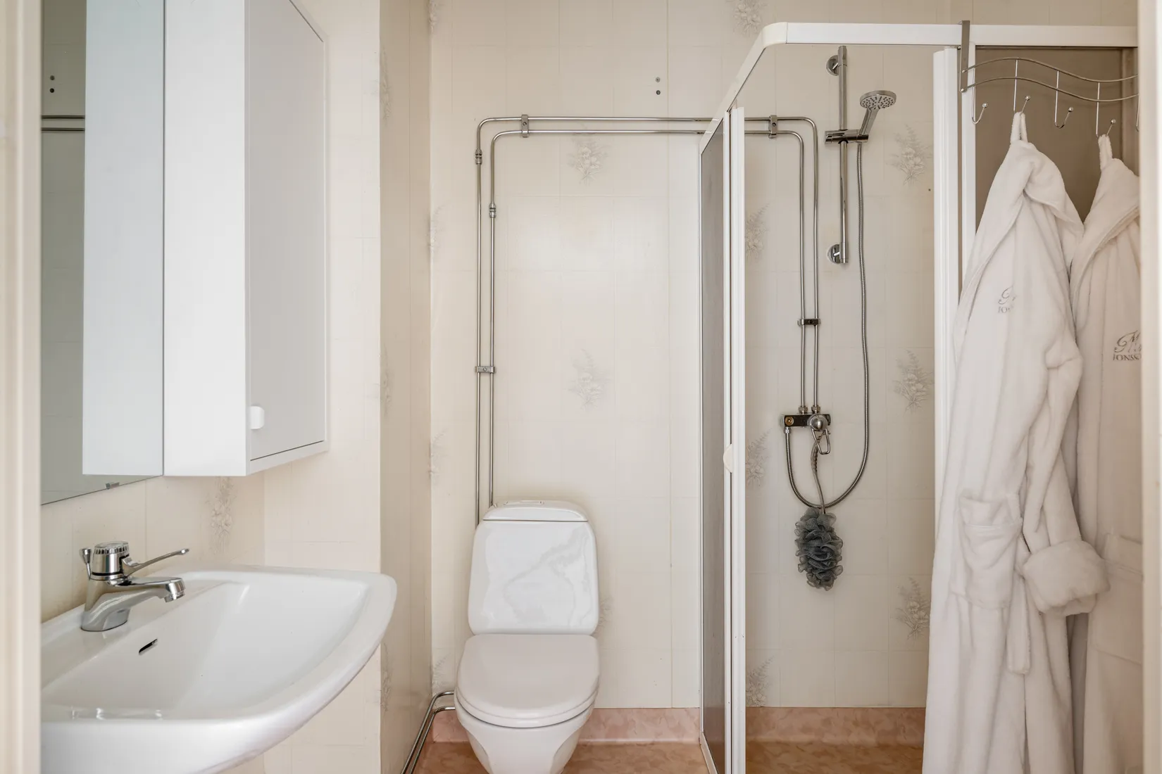Bostadsrätt, Radhus, GRÖNLUNDSVÄGEN 17, Kårsta, Vallentuna