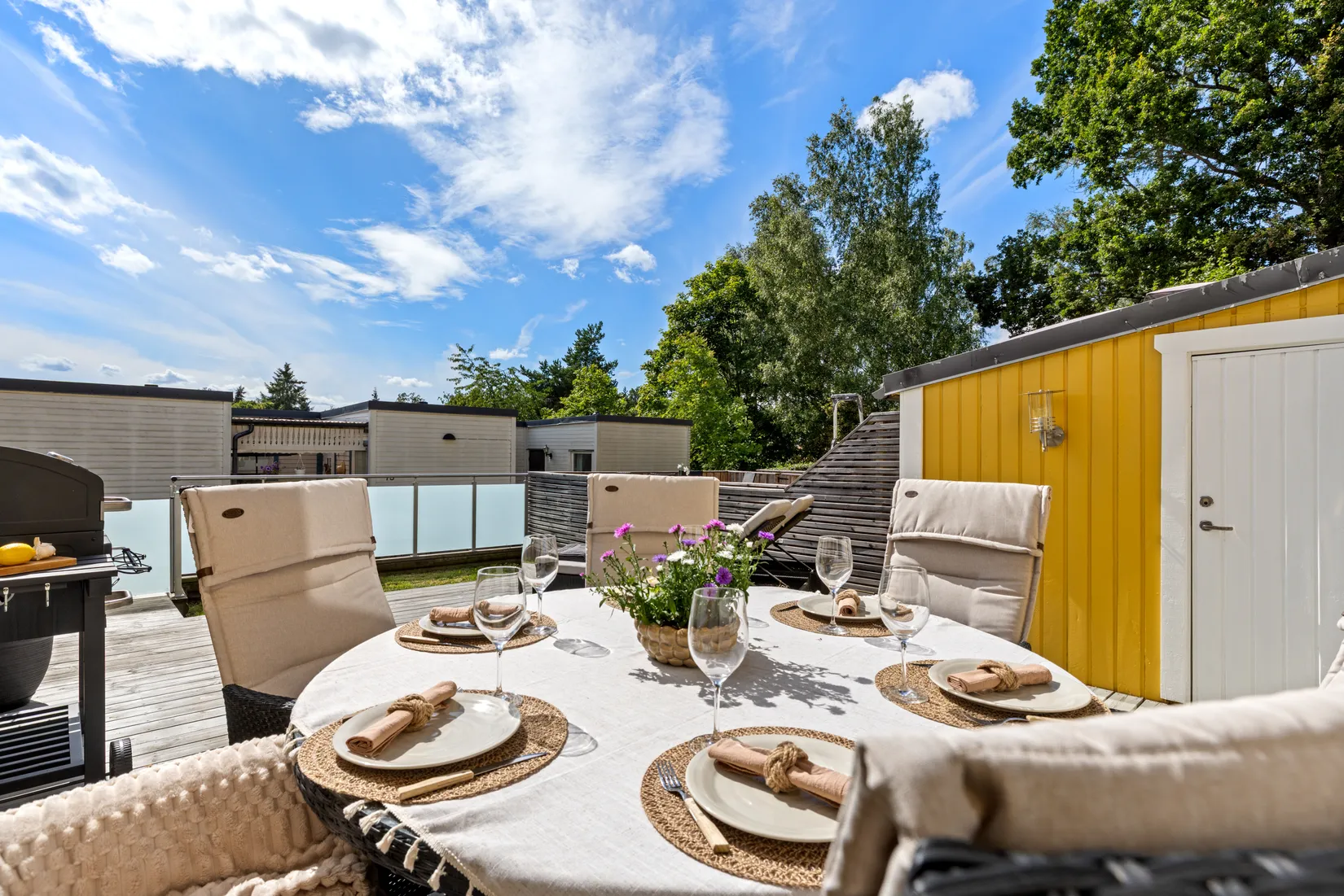 Radhus, Önskegången 91, Trollbäcken, Tyresö