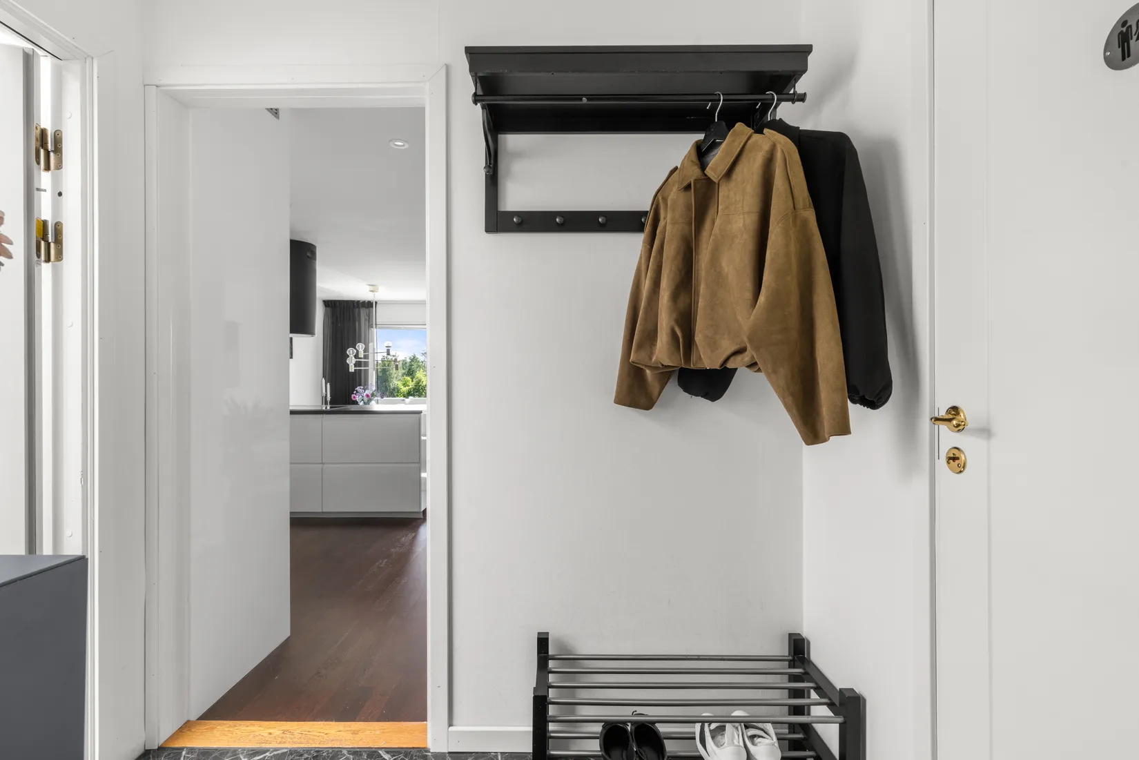 Radhus, Önskegången 91, Trollbäcken, Tyresö