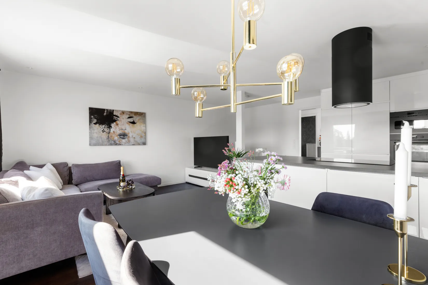 Radhus, Önskegången 91, Trollbäcken, Tyresö