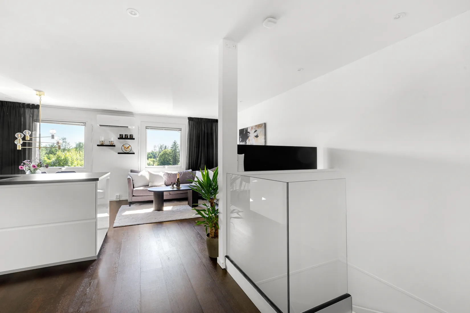 Radhus, Önskegången 91, Trollbäcken, Tyresö