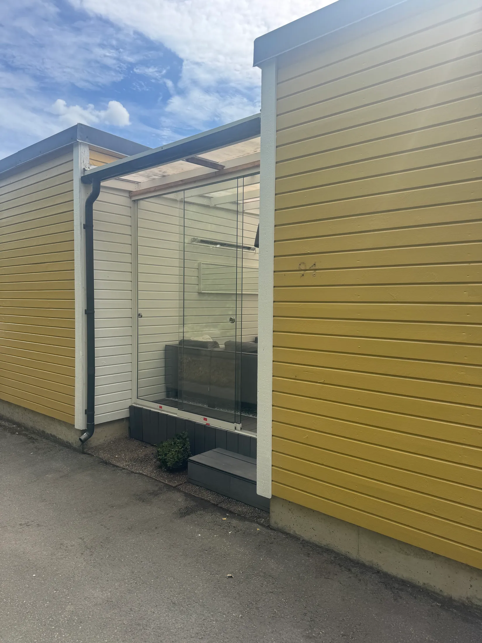 Radhus, Önskegången 91, Trollbäcken, Tyresö