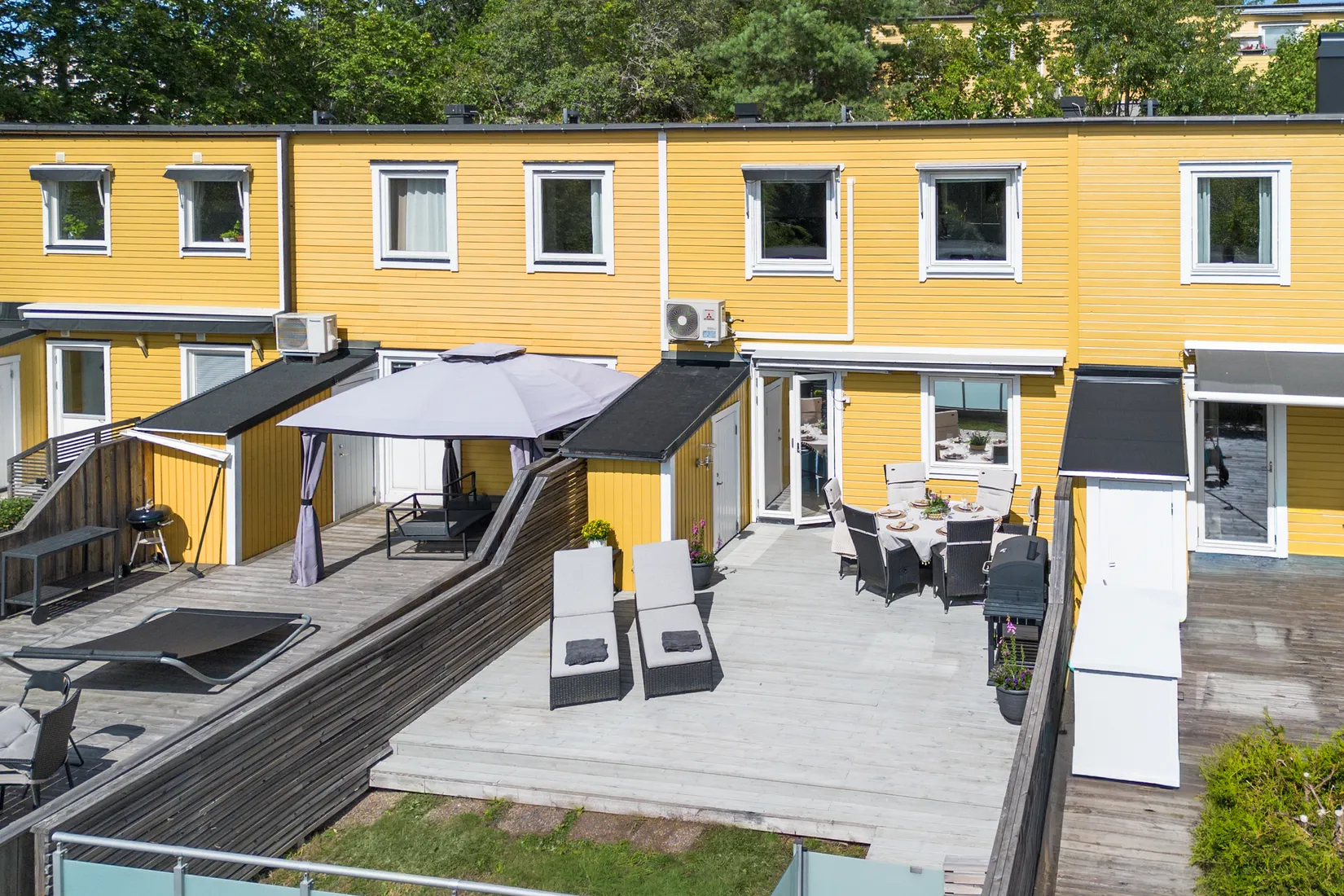 Radhus, Önskegången 91, Trollbäcken, Tyresö