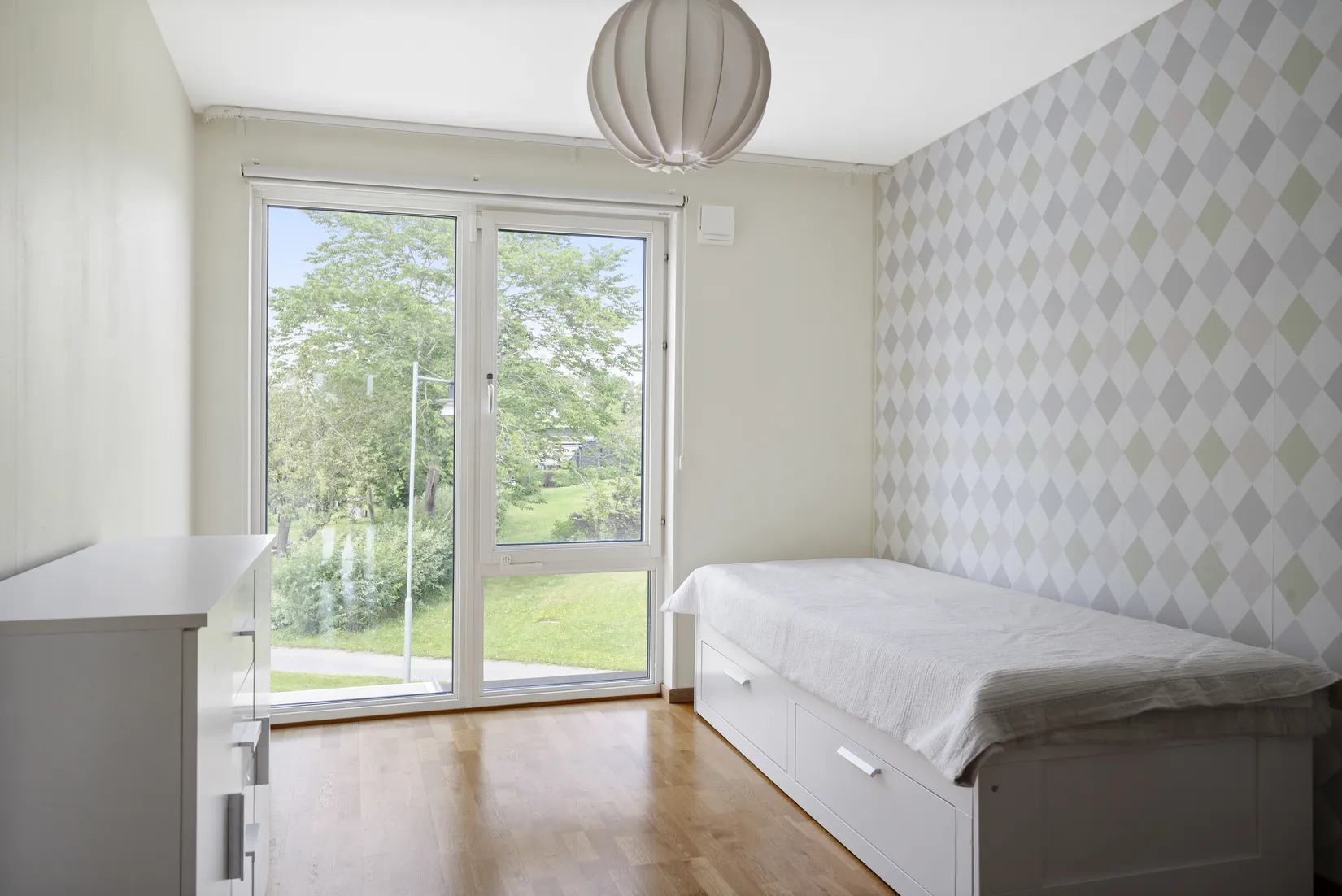 Villa, Prostgränd 4, Barkarby - Kyrkbyn, Järfälla