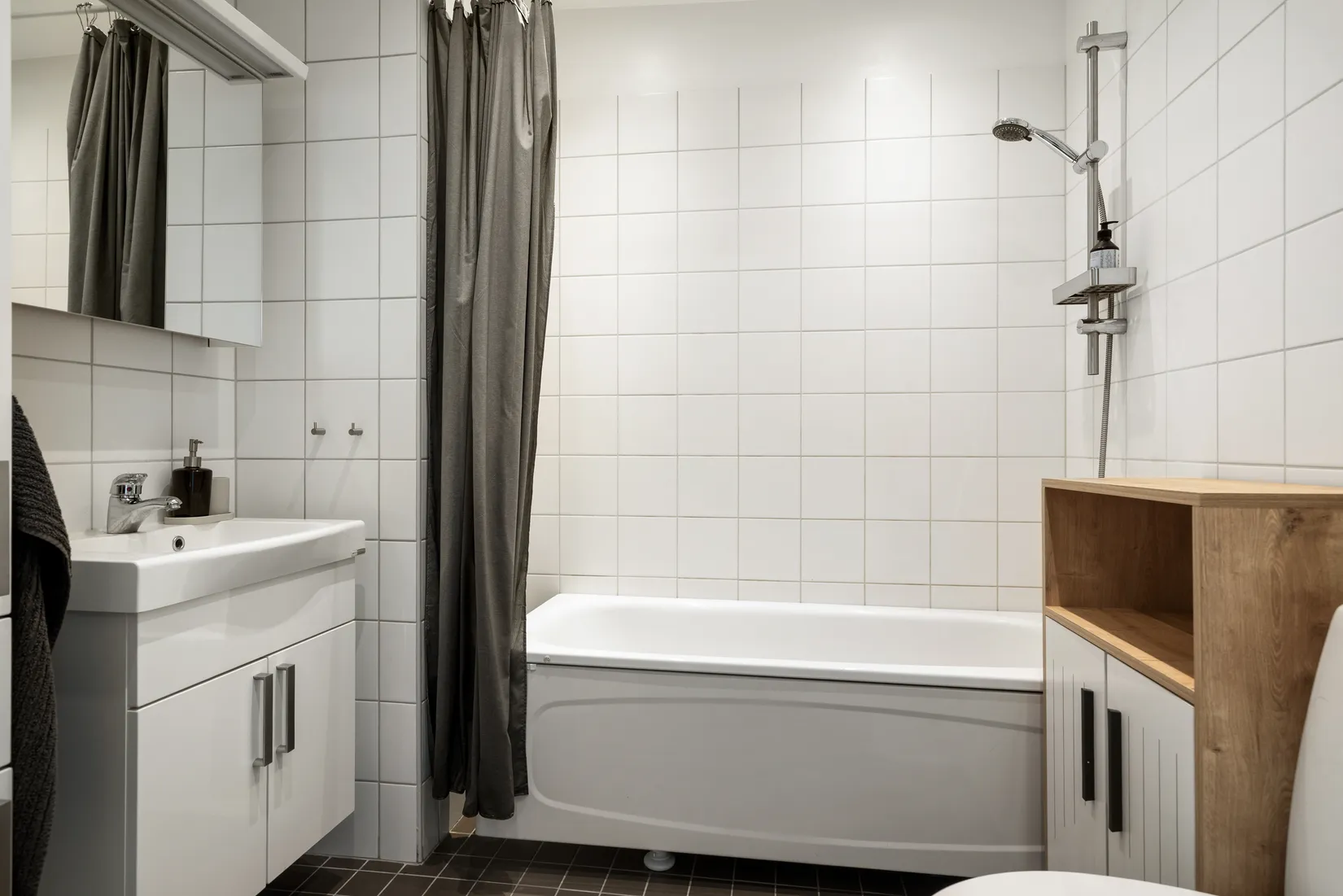 Villa, Prostgränd 4, Barkarby - Kyrkbyn, Järfälla