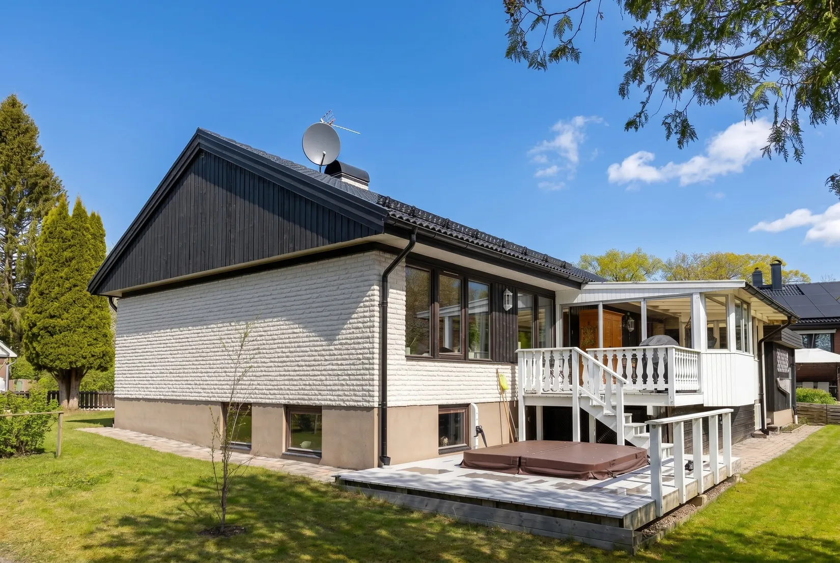 Villa, Gröndalsvägen 7, Hallstahammar