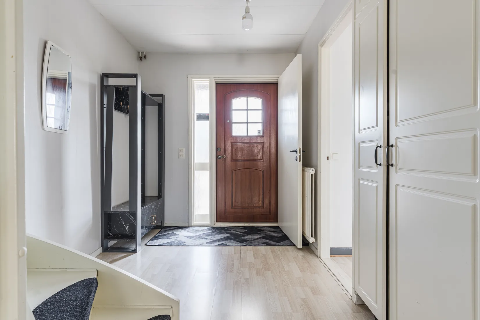 Villa, Radhus, Stångjärnsgatan 77, Bäckby, Västerås