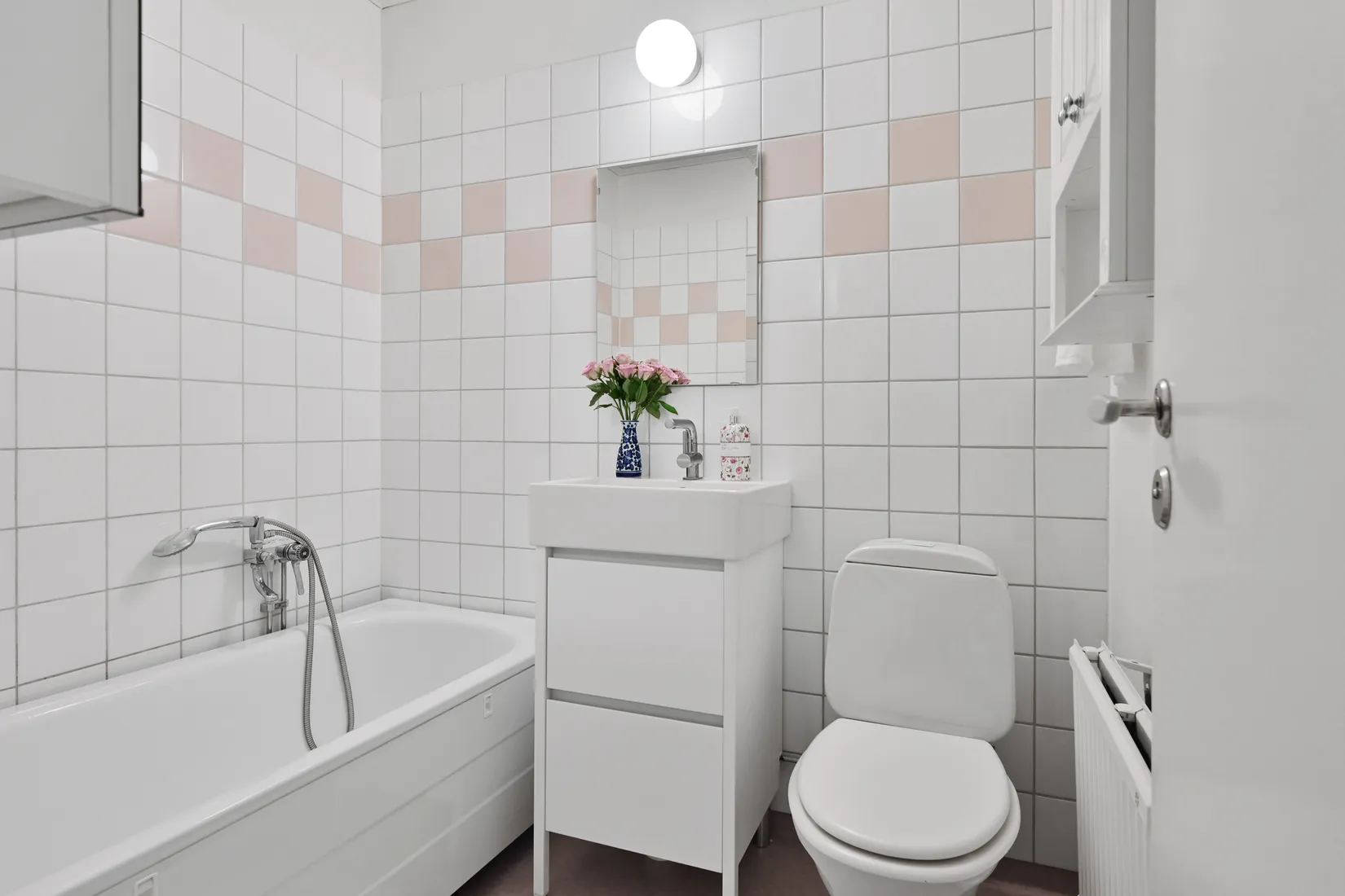 Radhus, Fruängsvägen 68, Odenslunda, Upplands Väsby