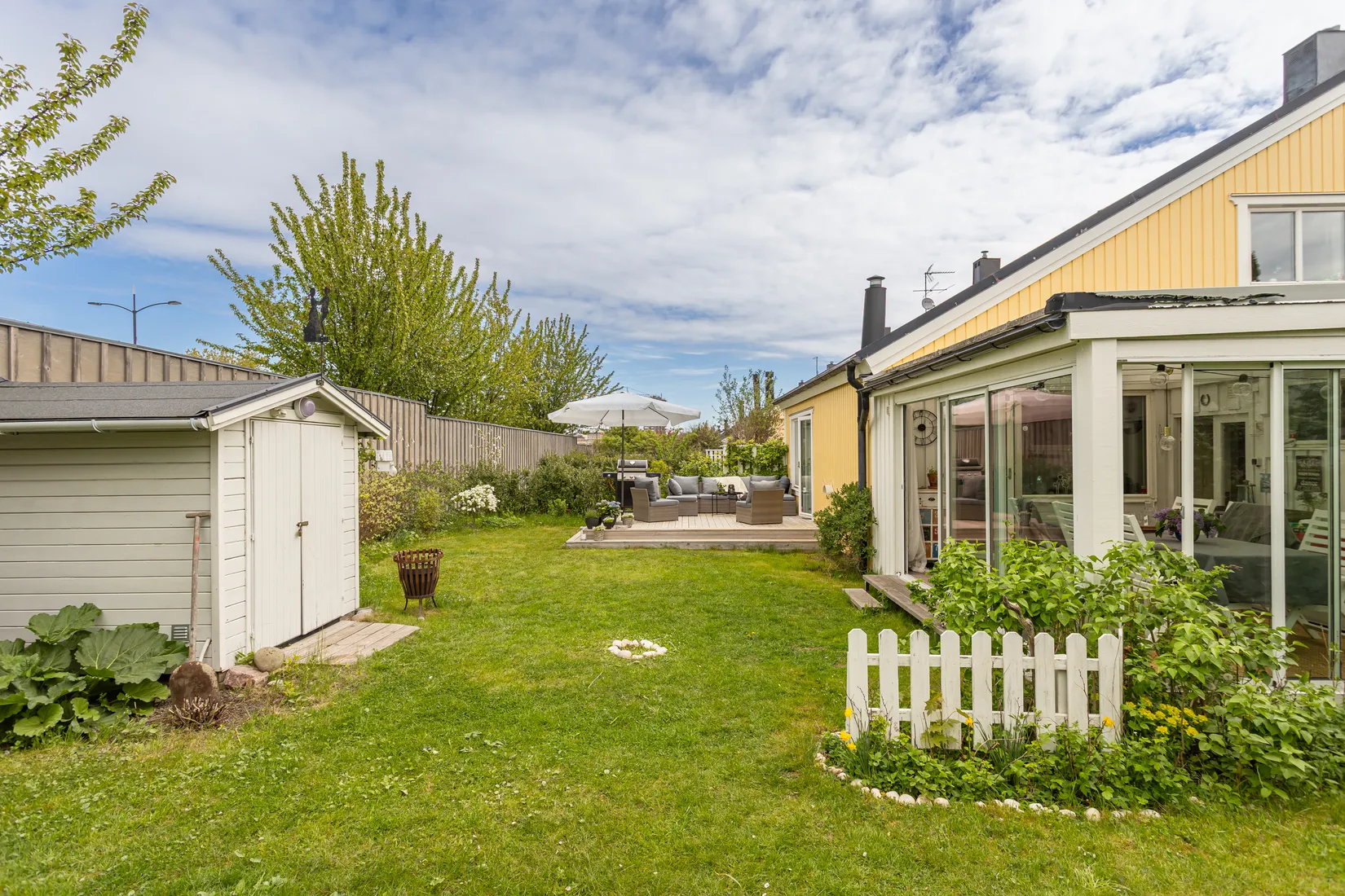 Villa, Radhus, Alströmervägen 33, Fågelsången, Sollentuna