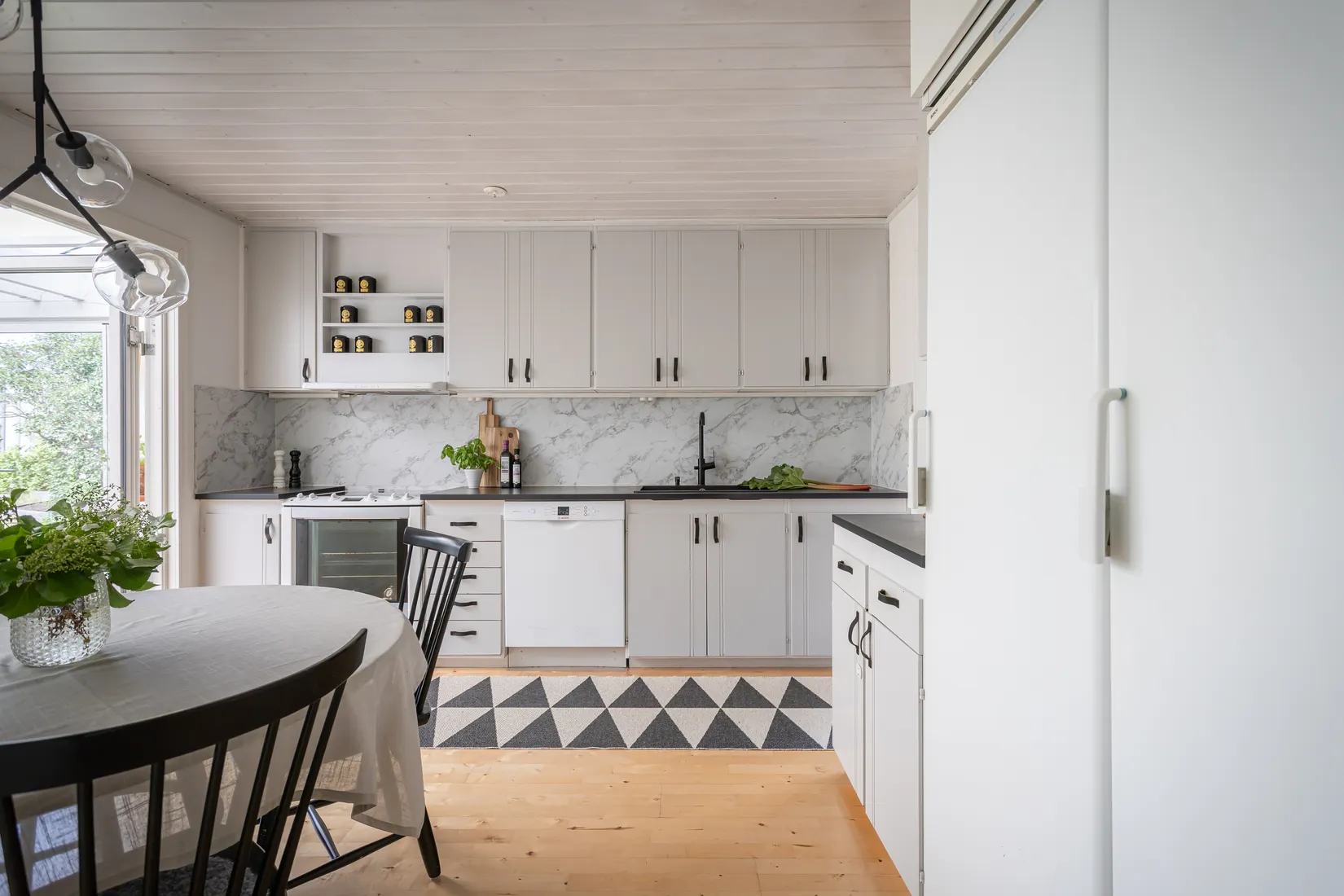 Villa, Radhus, Alströmervägen 33, Fågelsången, Sollentuna