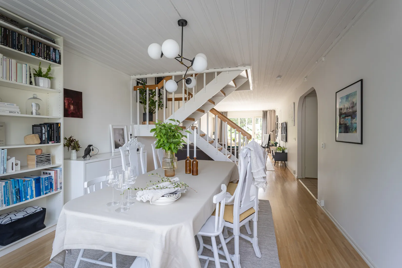 Villa, Radhus, Alströmervägen 33, Fågelsången, Sollentuna