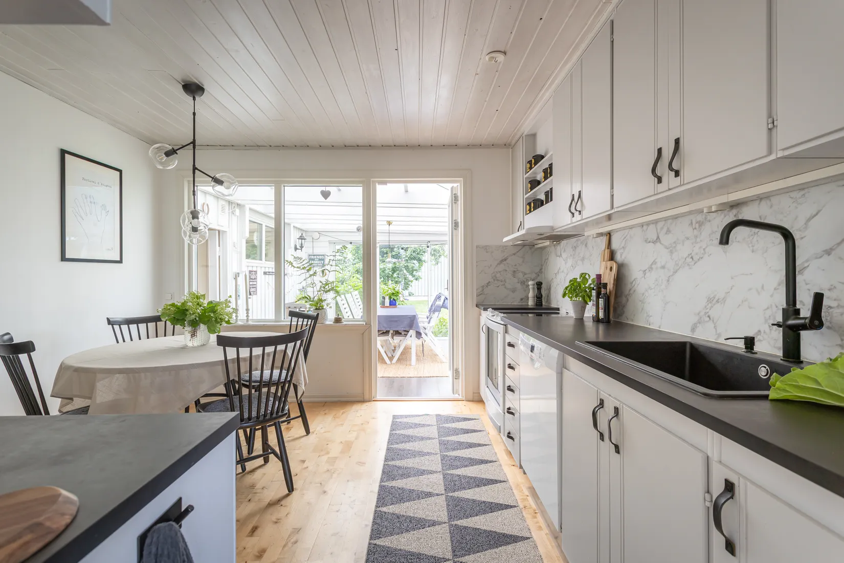 Villa, Radhus, Alströmervägen 33, Fågelsången, Sollentuna