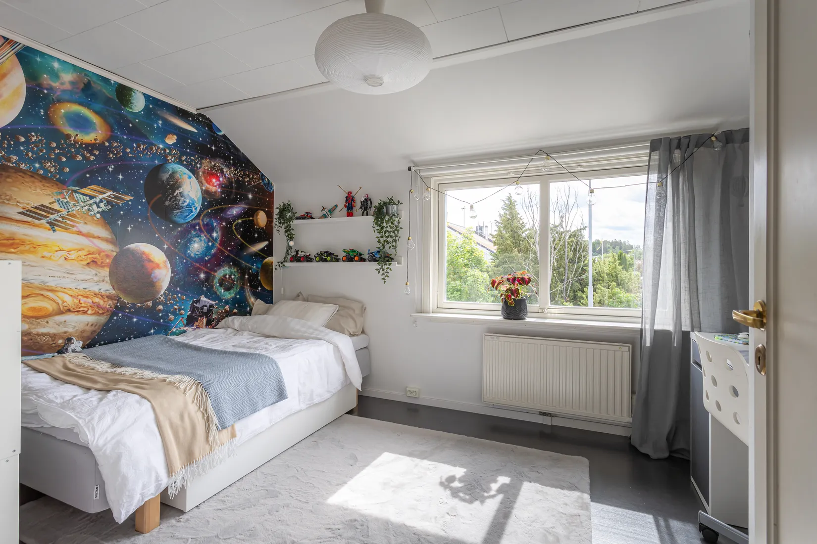 Villa, Radhus, Alströmervägen 33, Fågelsången, Sollentuna