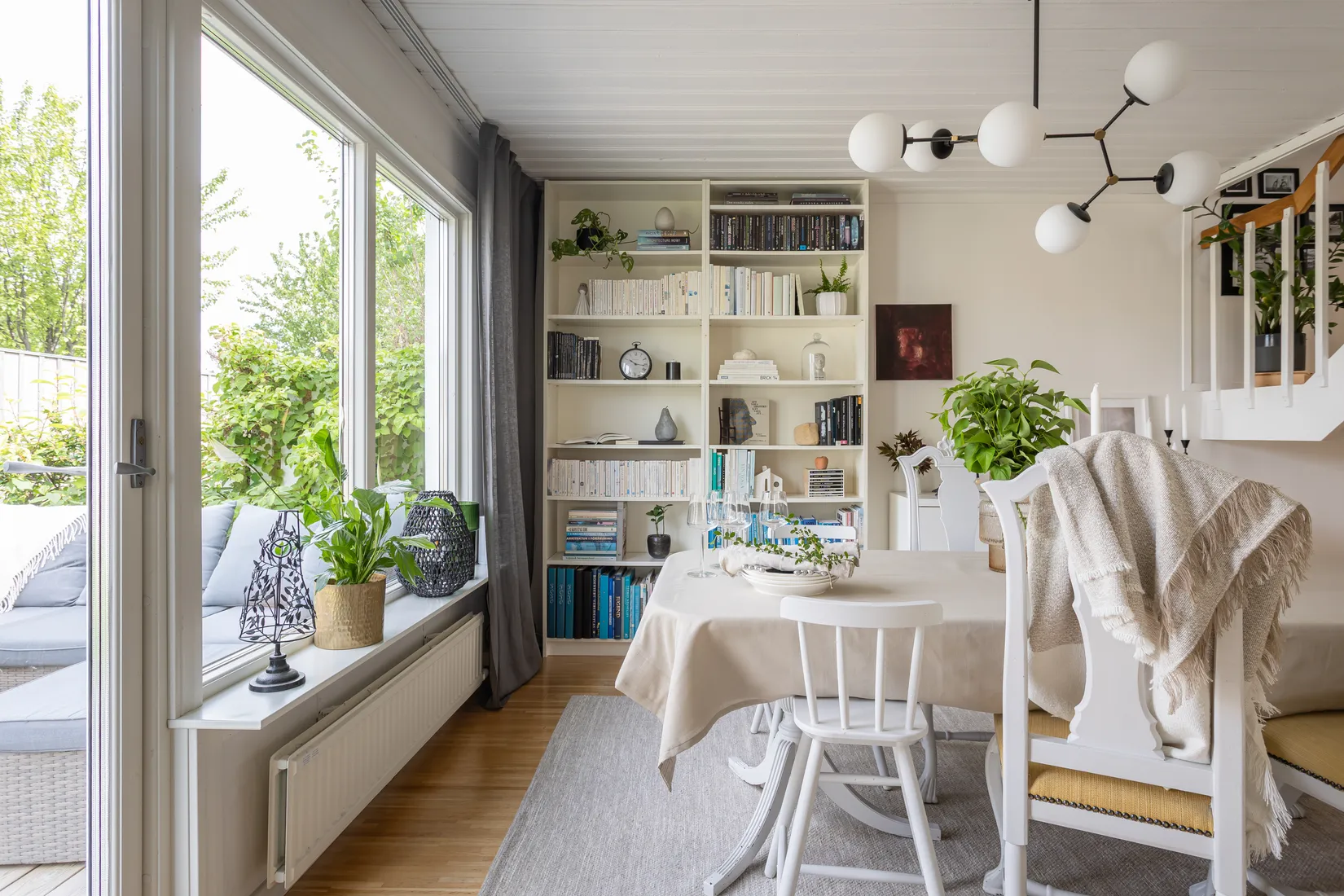 Villa, Radhus, Alströmervägen 33, Fågelsången, Sollentuna