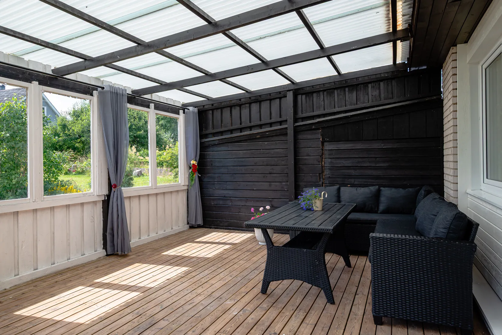 Villa, Korsbacksvägen 15, Björnlunda tätort, Gnesta